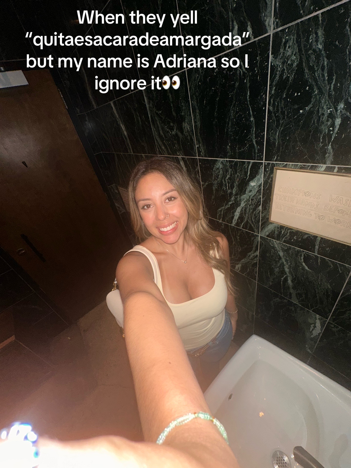 @adrianaaa😜