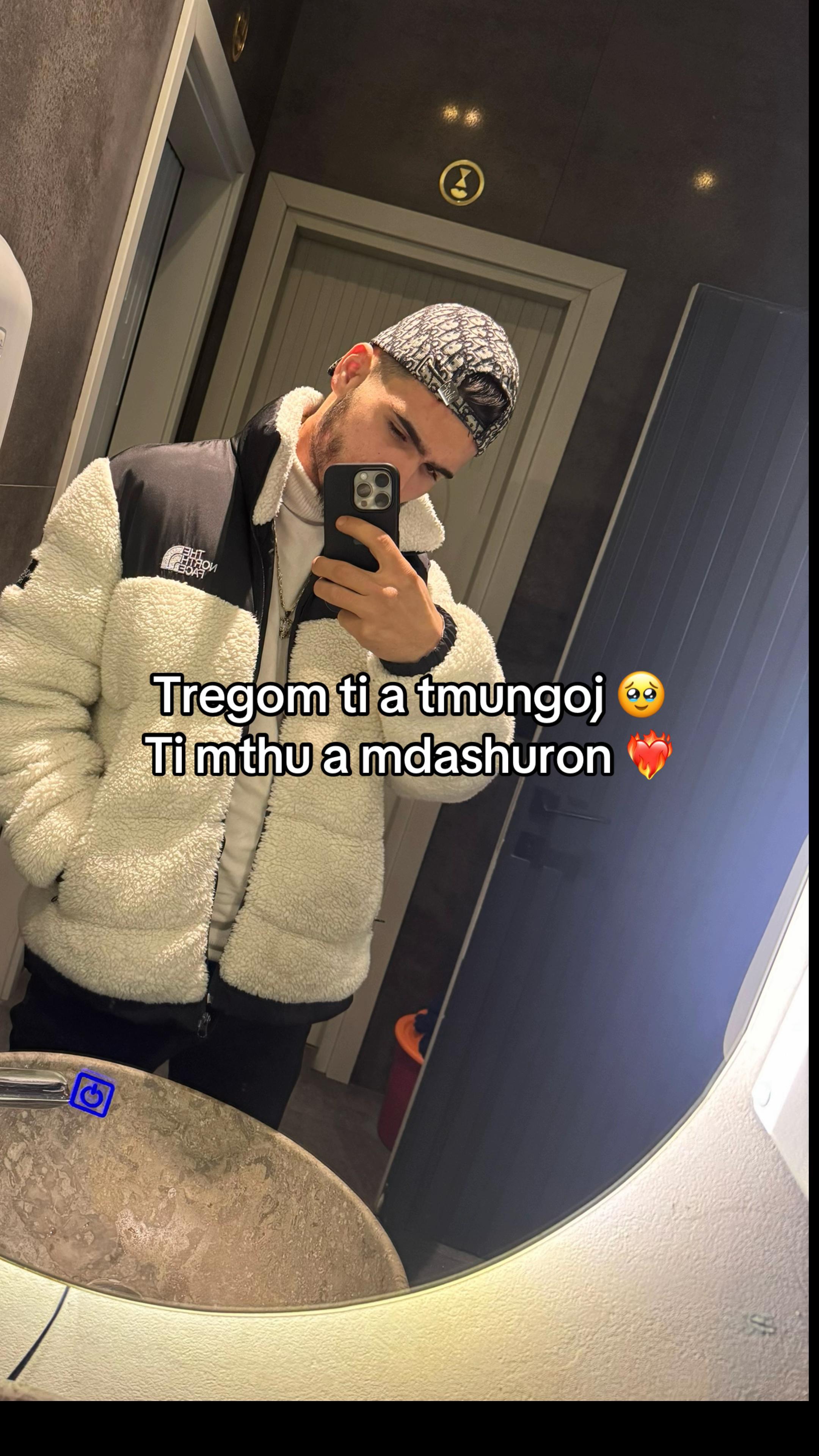 @𝗔𝗡𝗗𝗜 𝗞𝗢𝗥𝗥𝗔