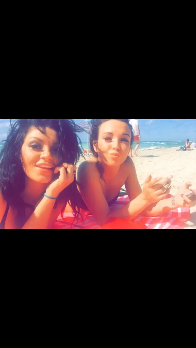 @ChloGang