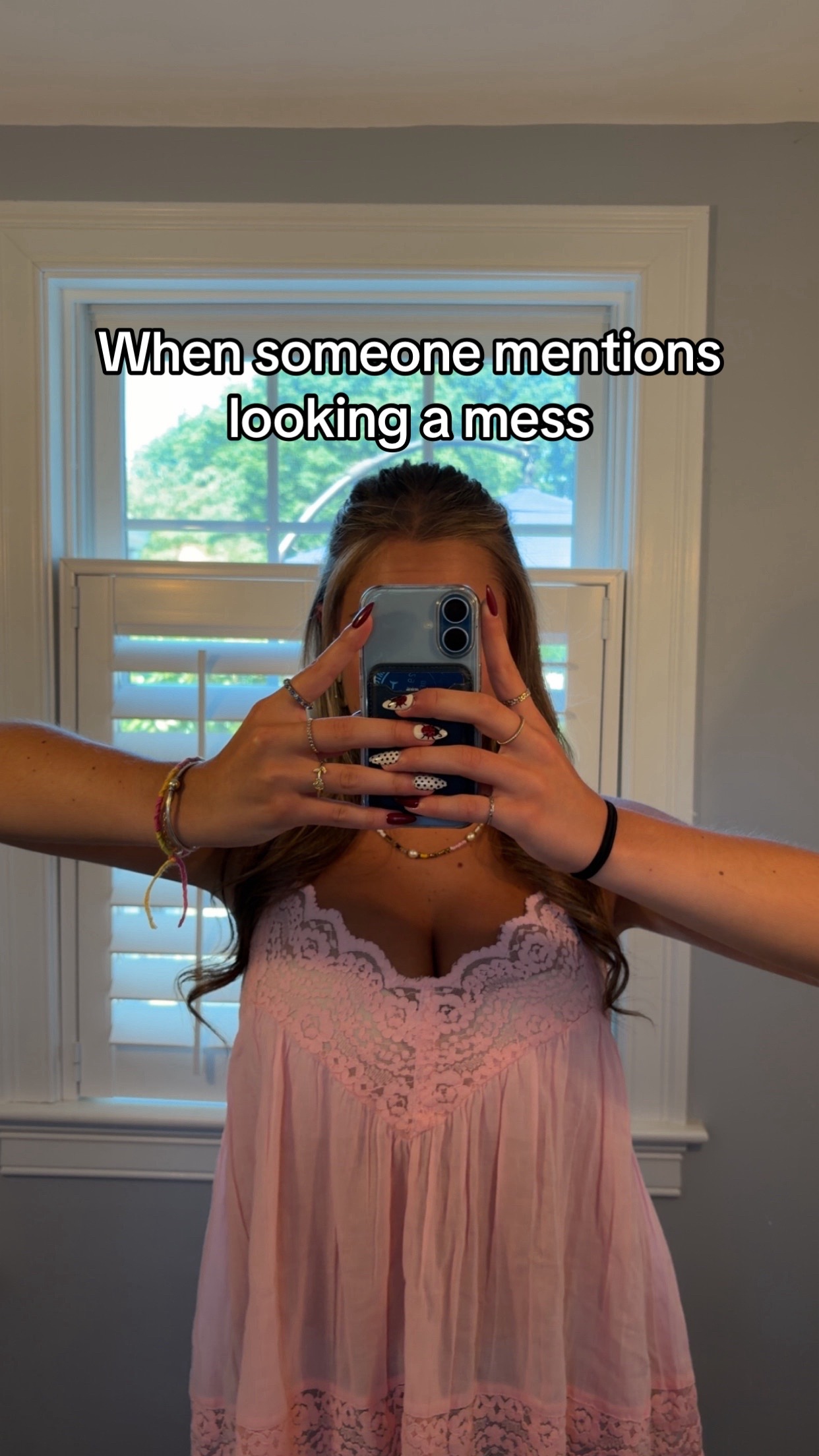 @🥳