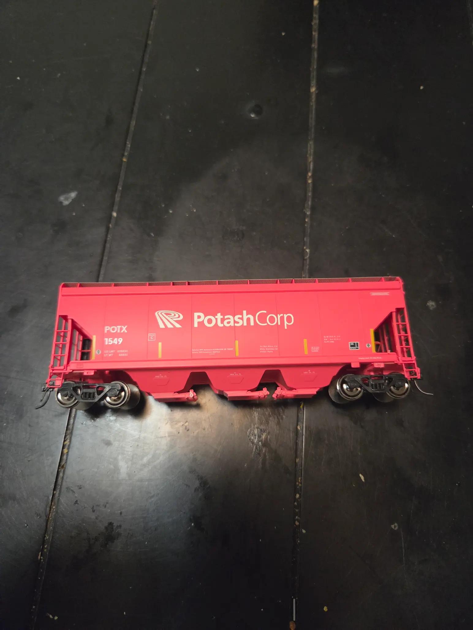 @railfan_parker