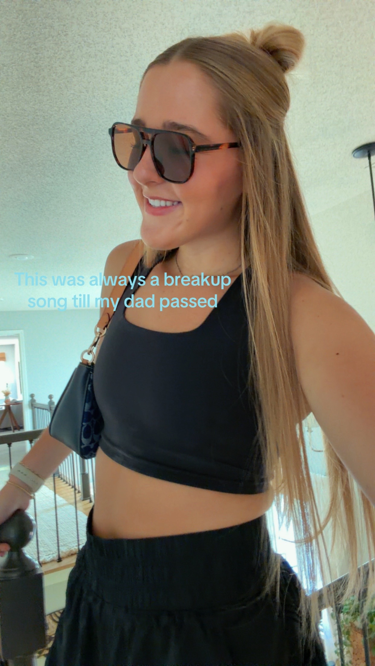 @️