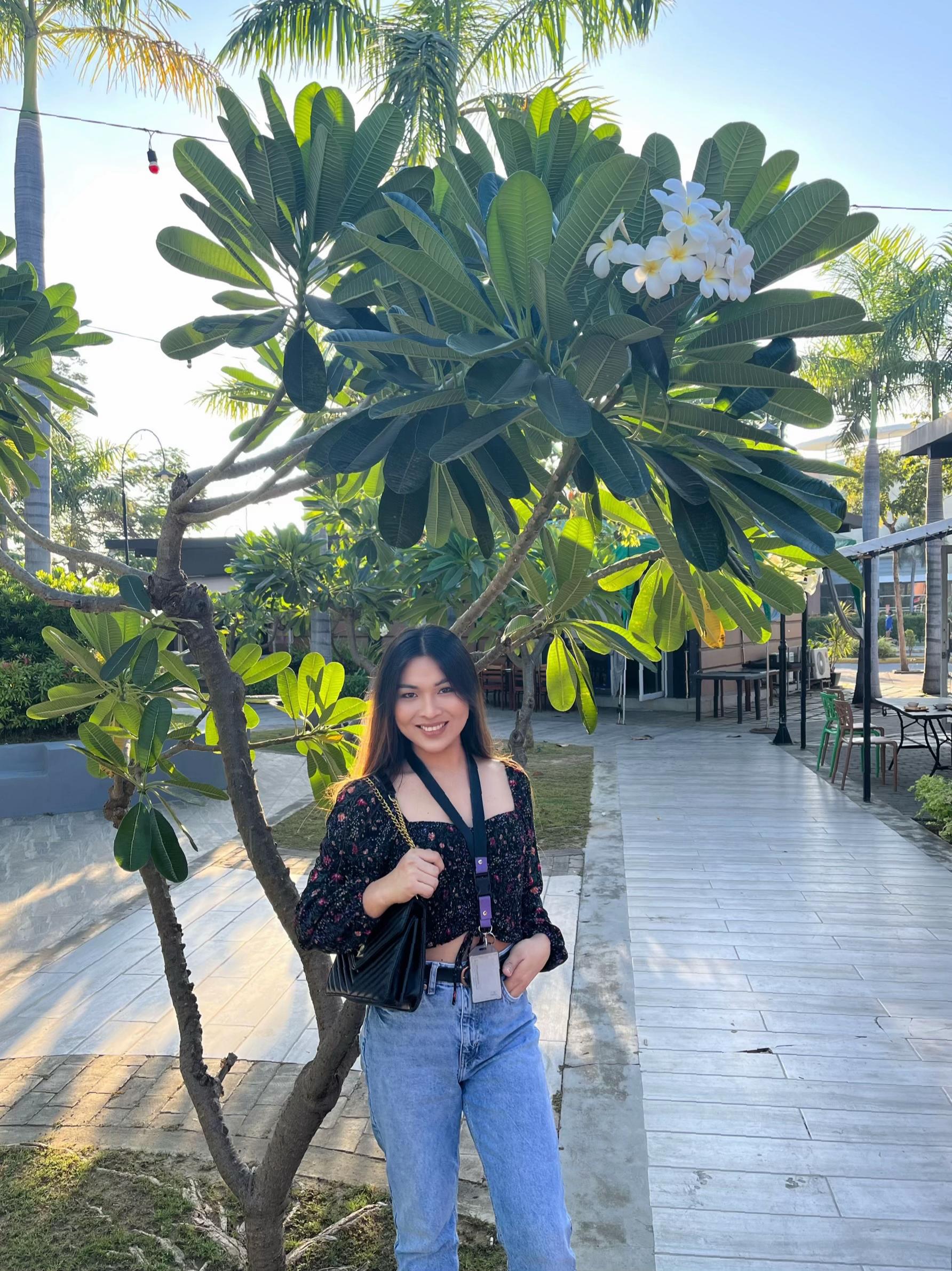 @Nica Salvador🦋