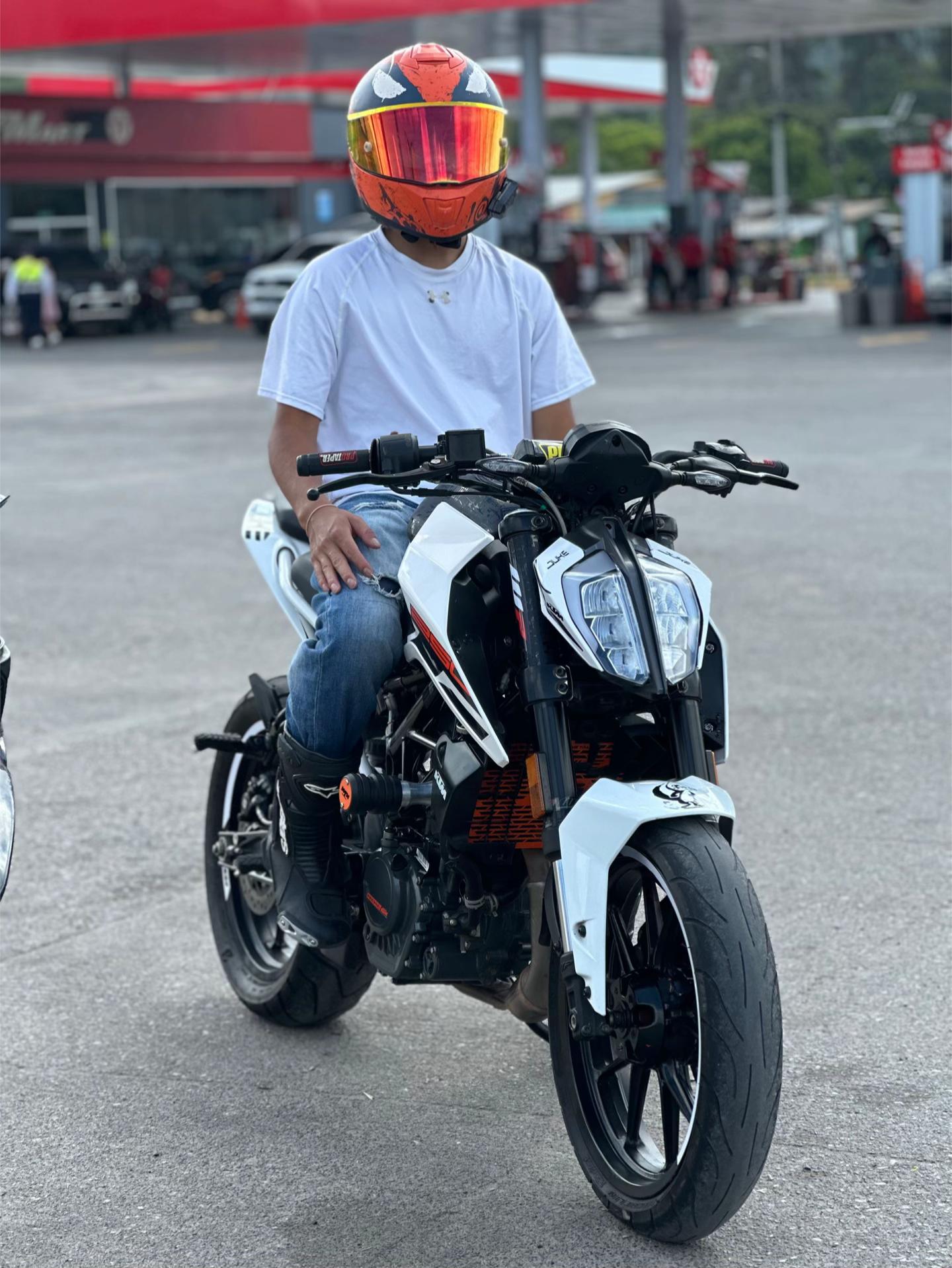 @๐ญ๐๐๐ธโ ๐น ๐ โ ๐๐๐ ๐ท๏ธ