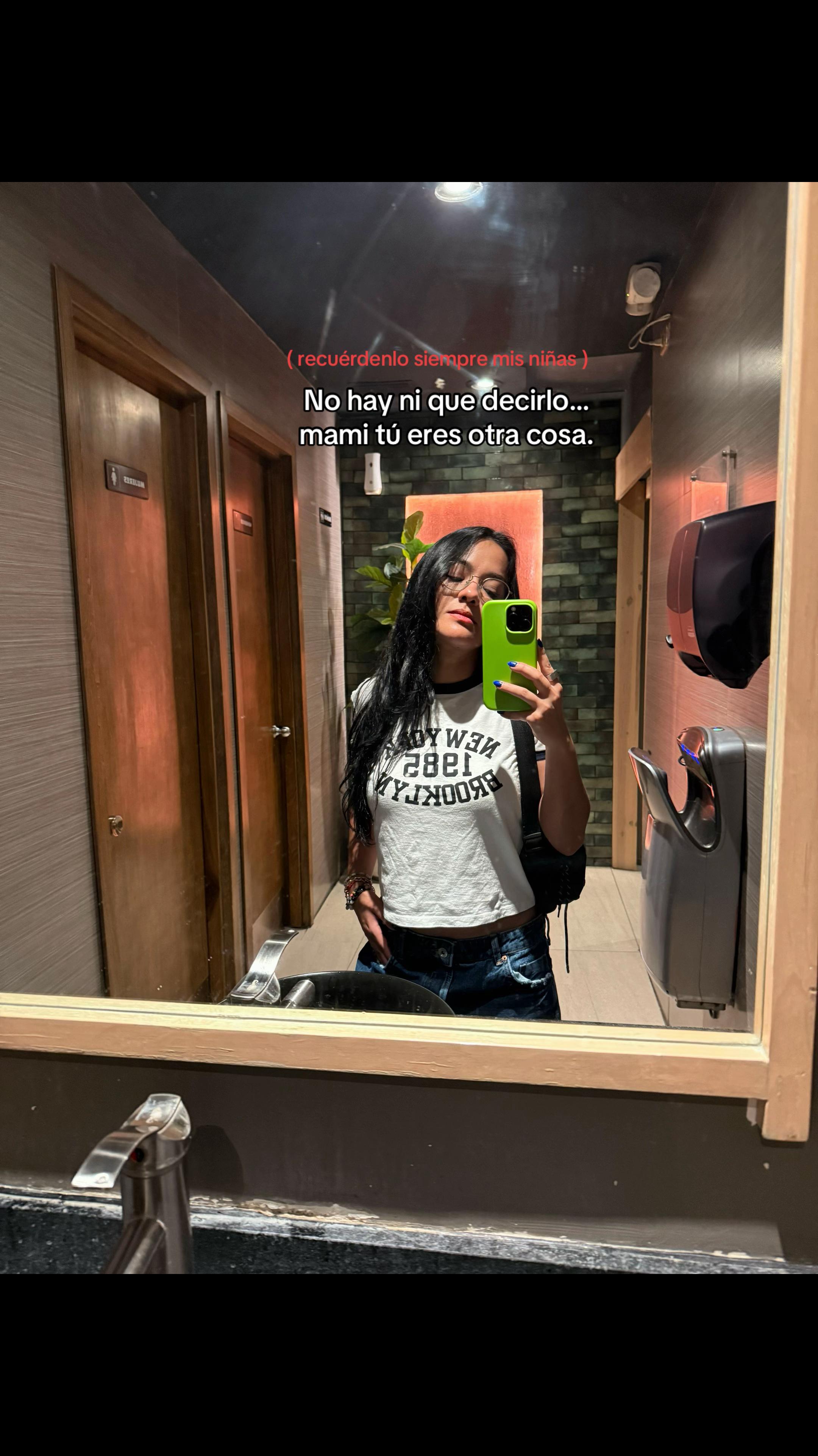 @Marcela🚀🌎💫