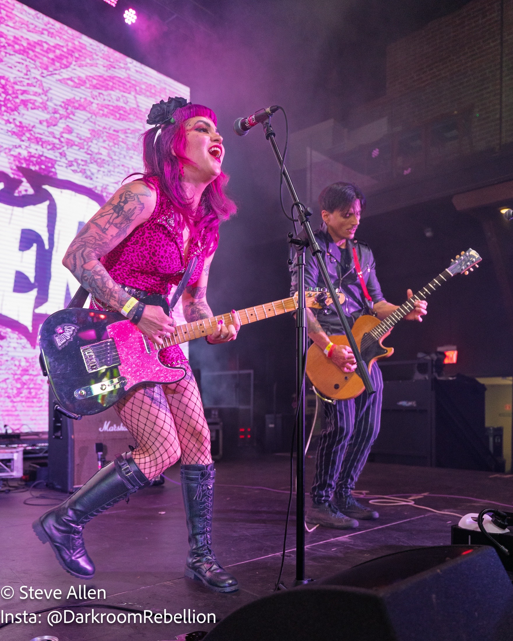 @TheHellflowers