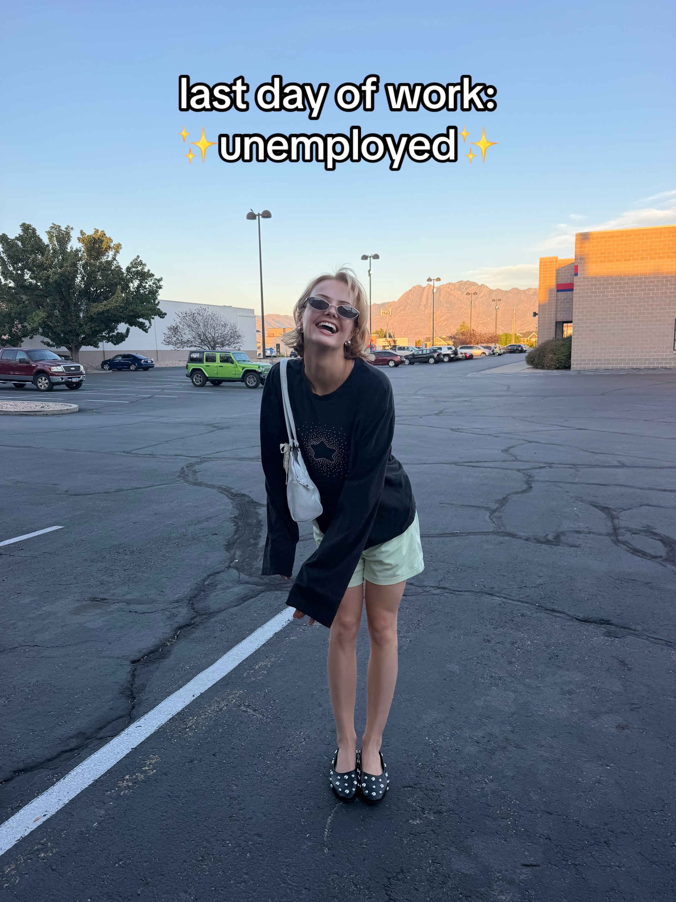 @rachelleahtia