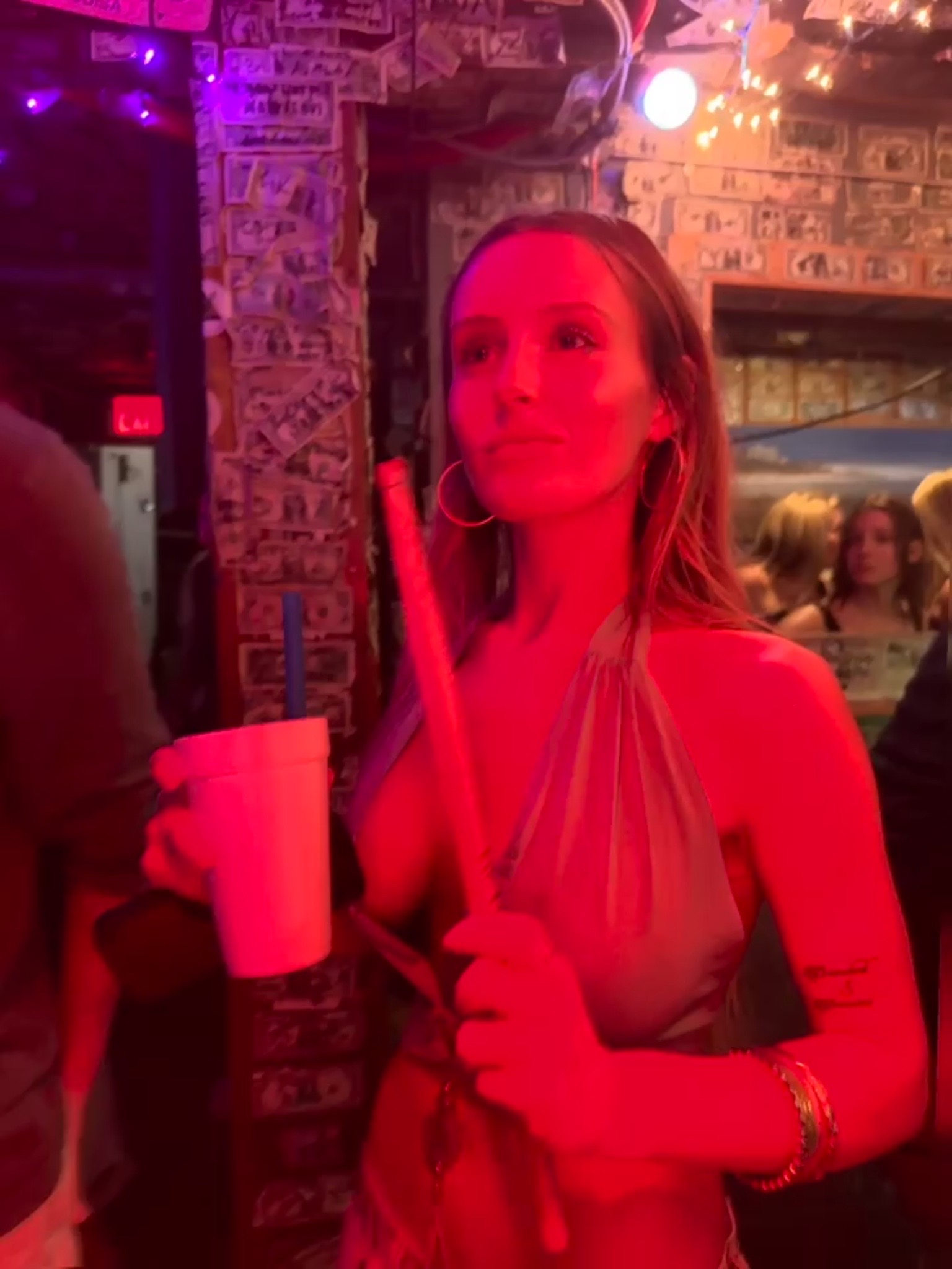 @isabella
