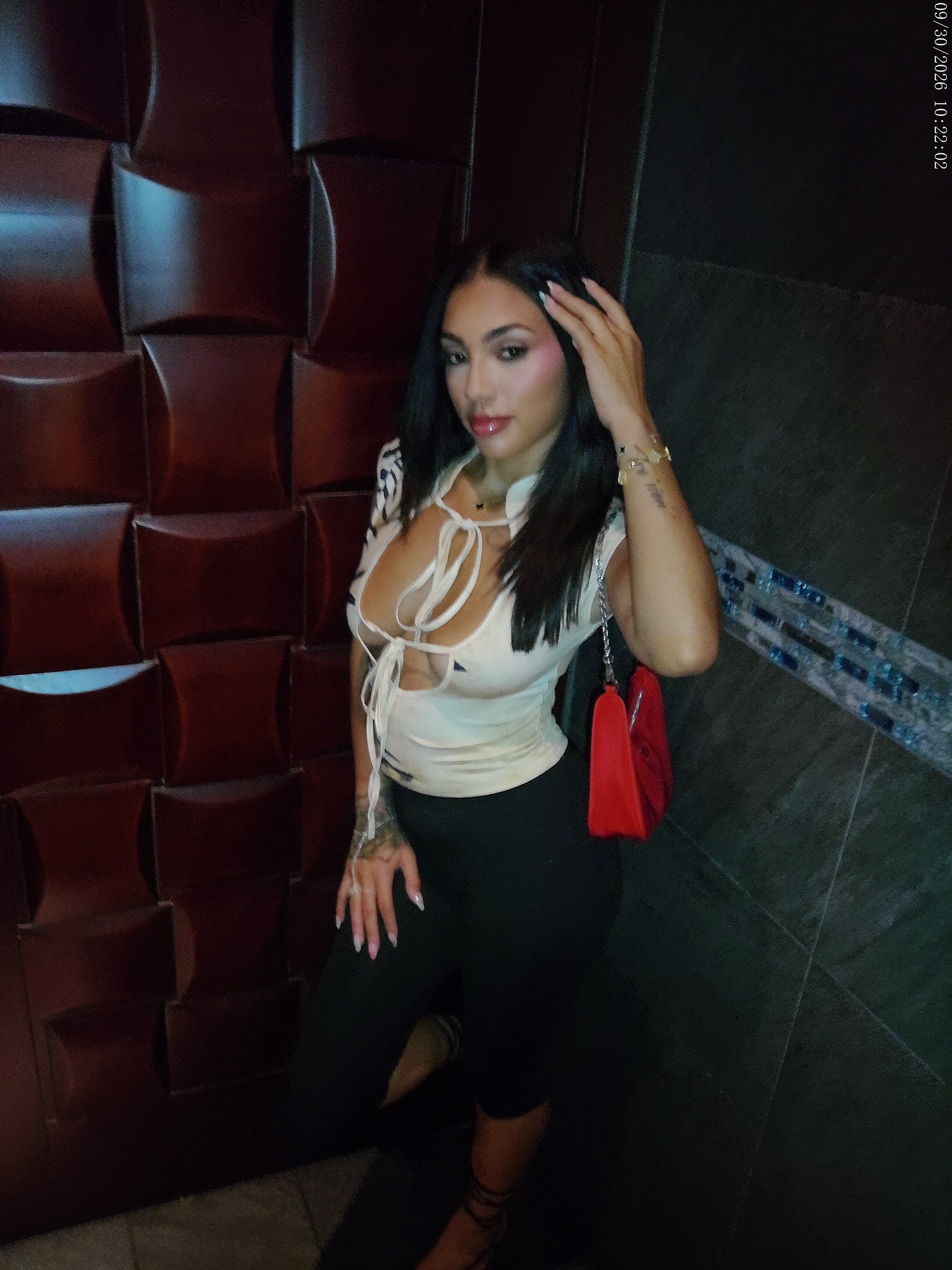 @Capricornbaddie