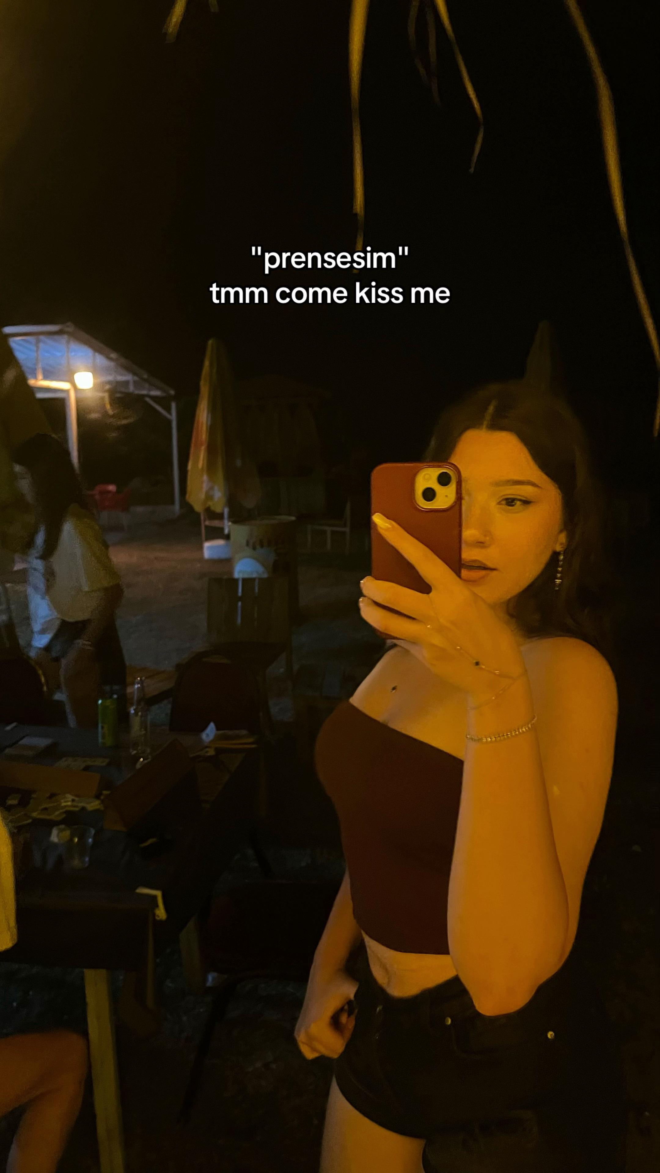 @Nida