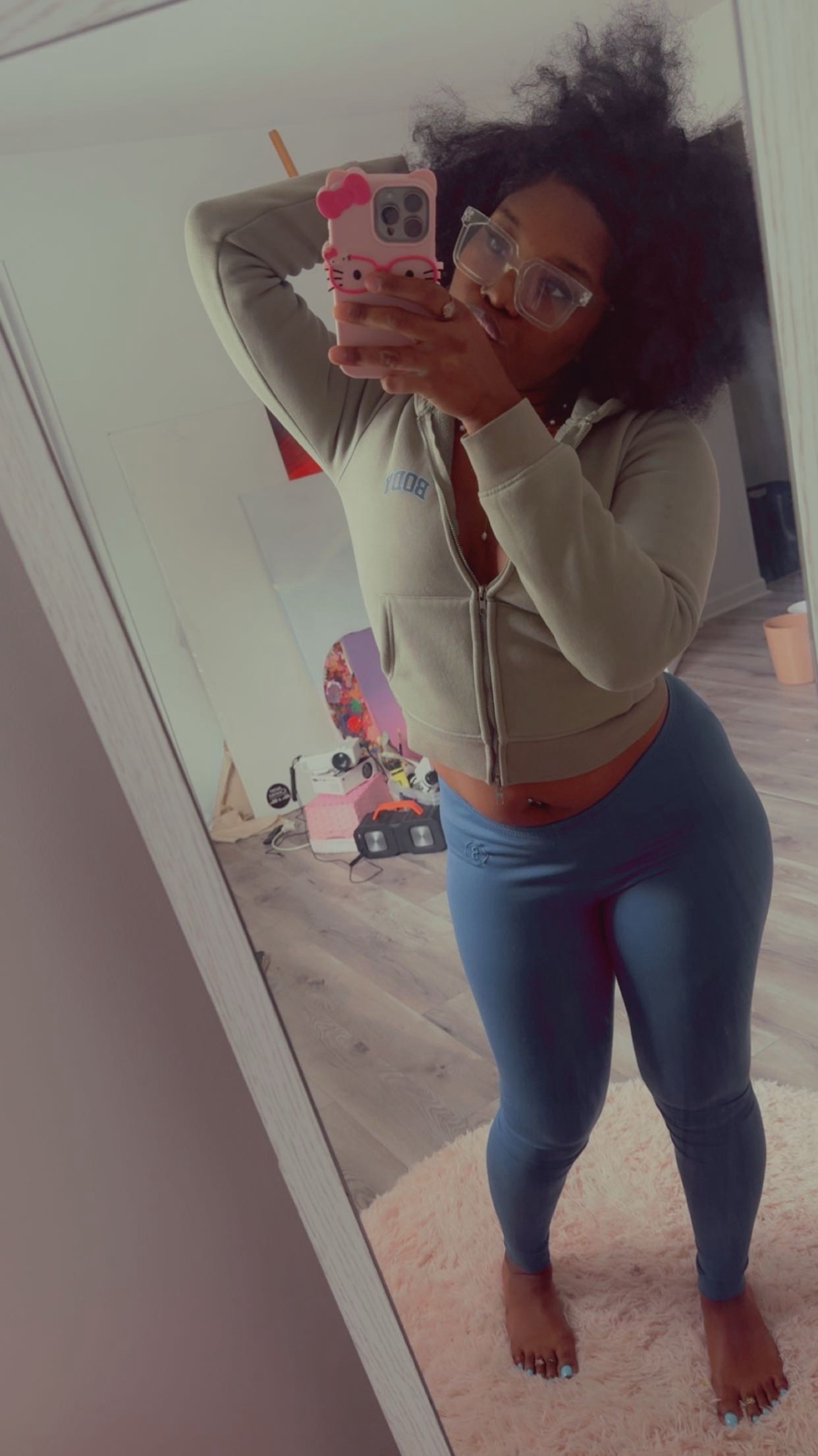 @Tsunamii