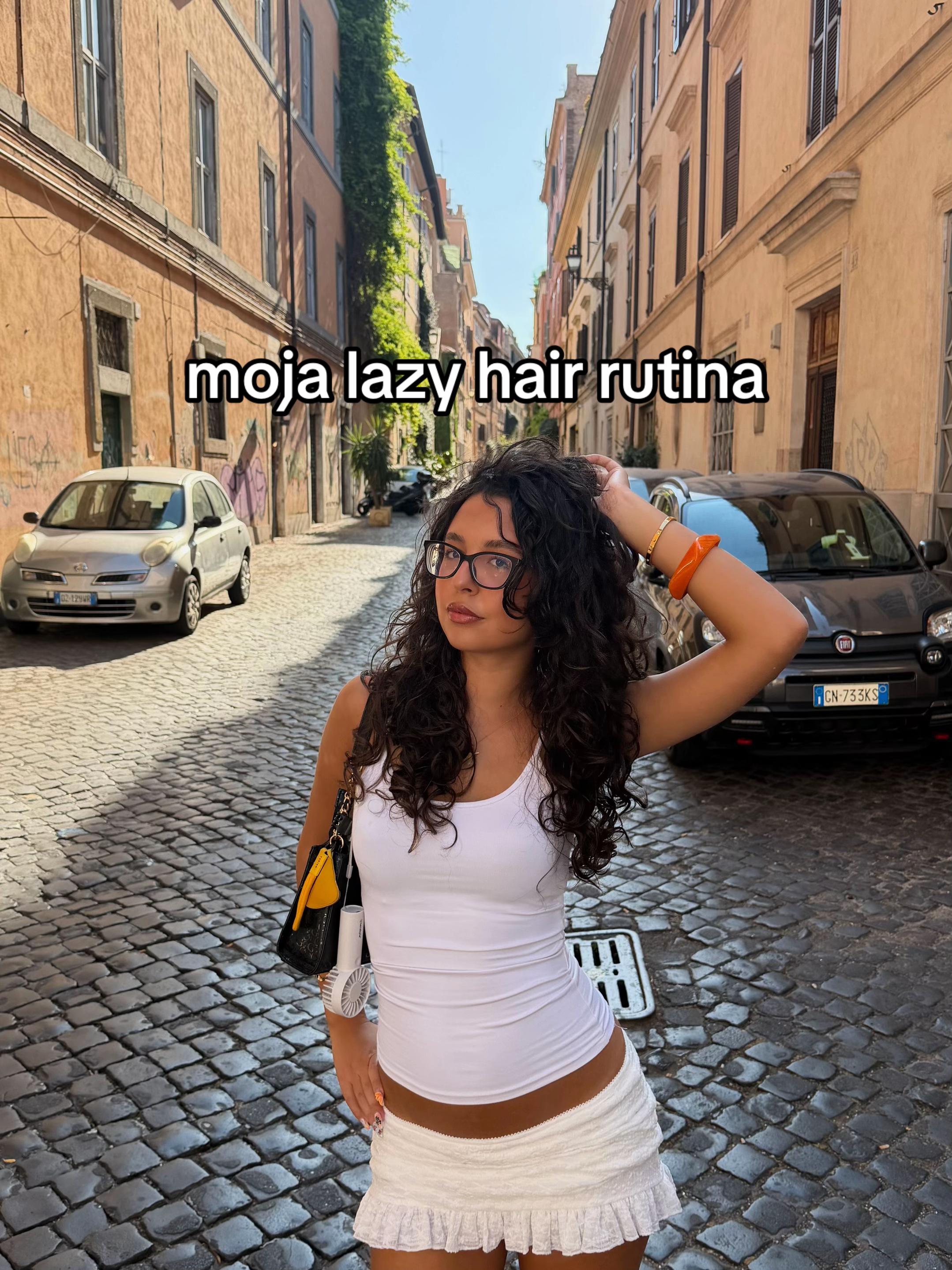@Isidora