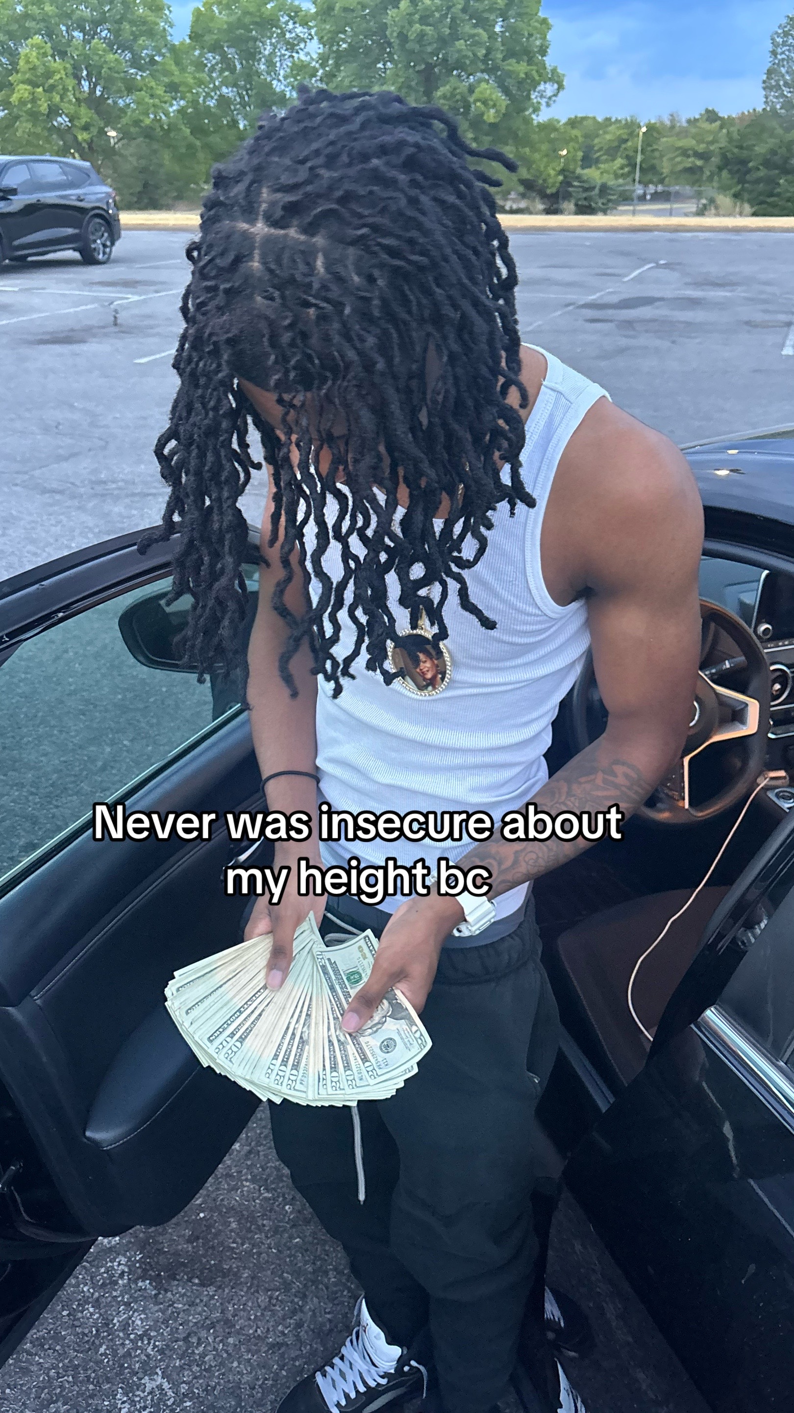 @Tj