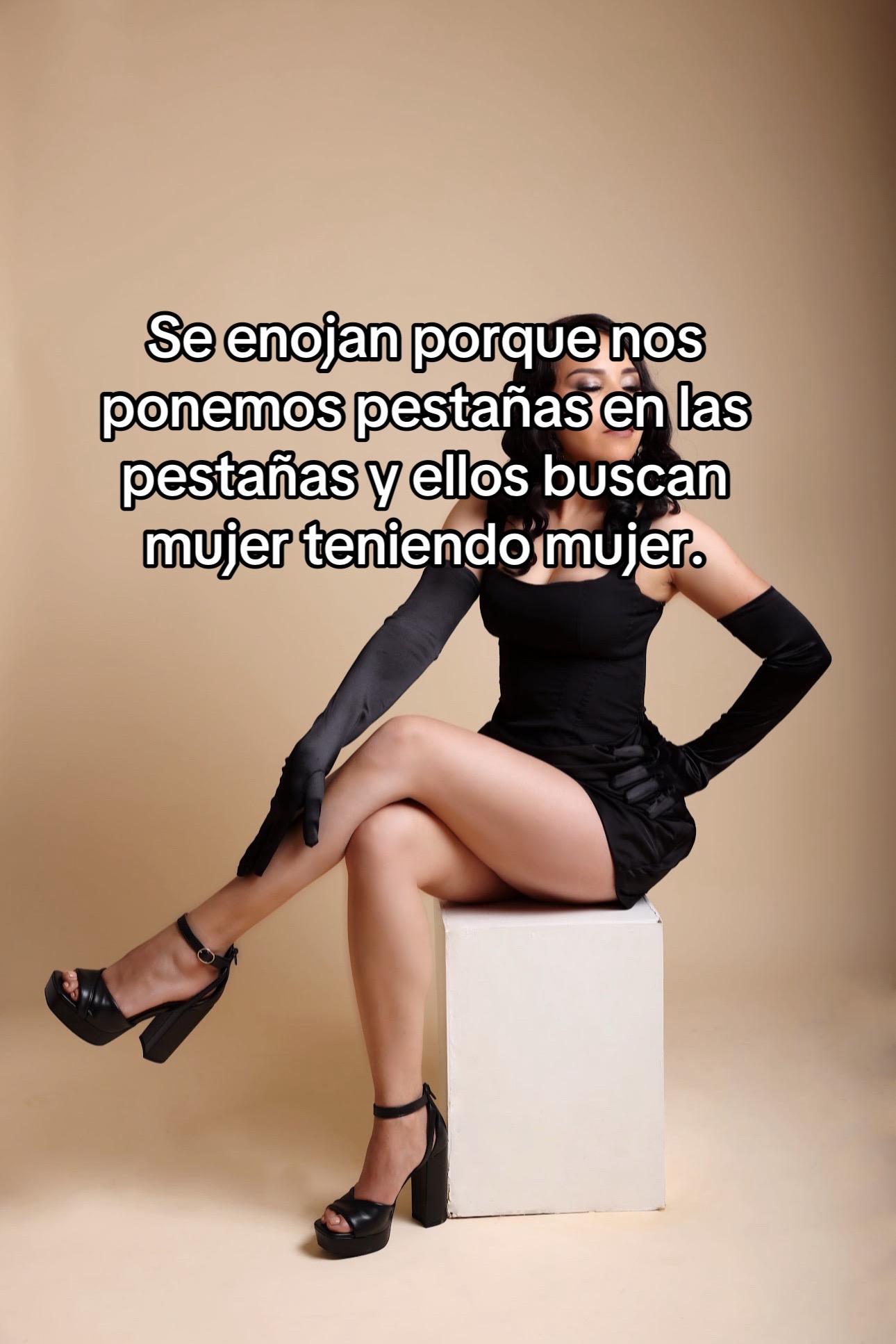@️Angie Cast