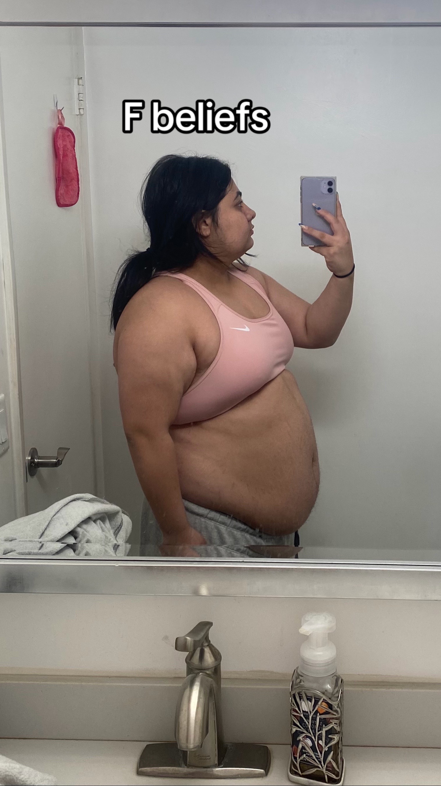 @Sinnnthia