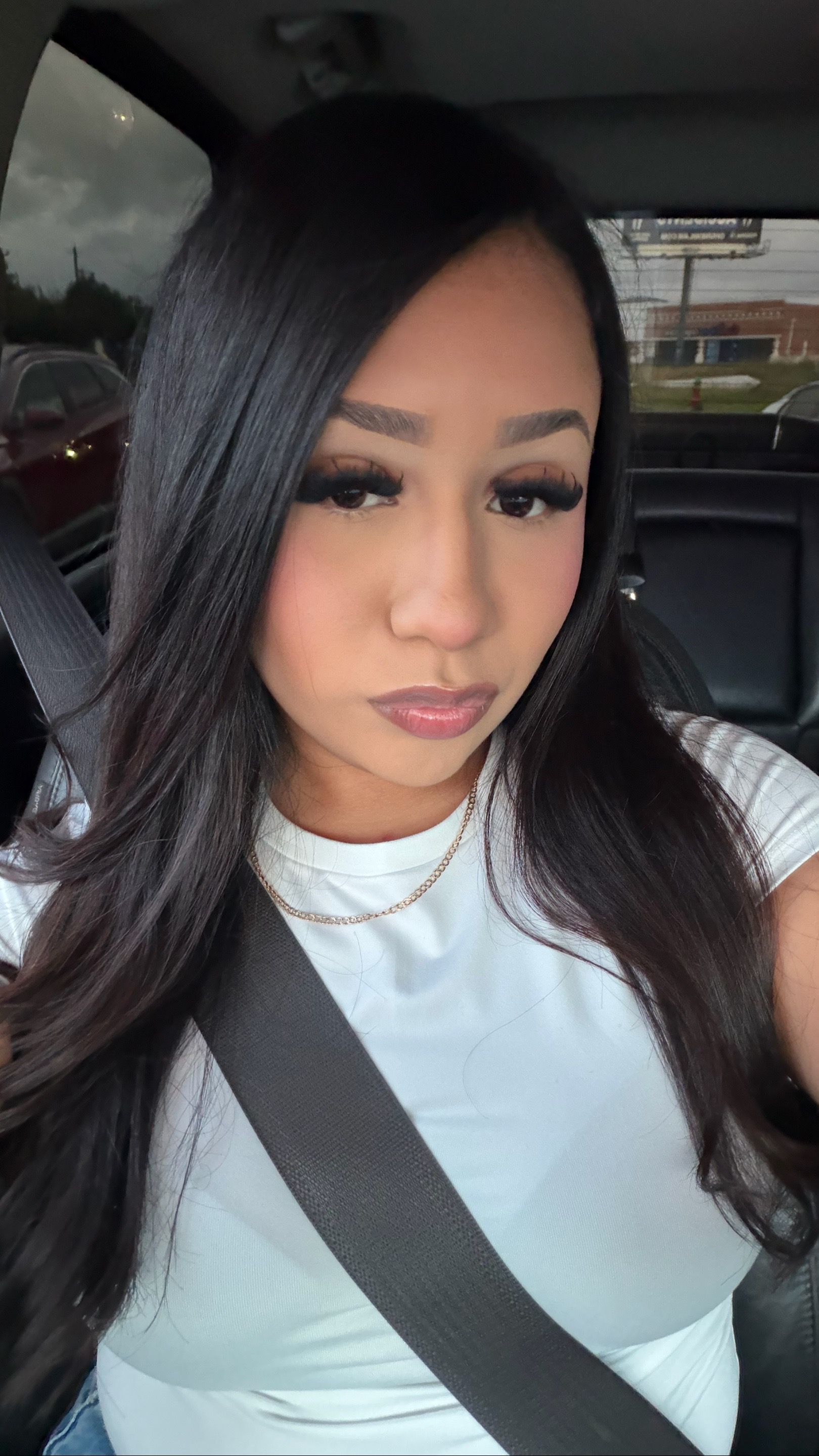 @bella