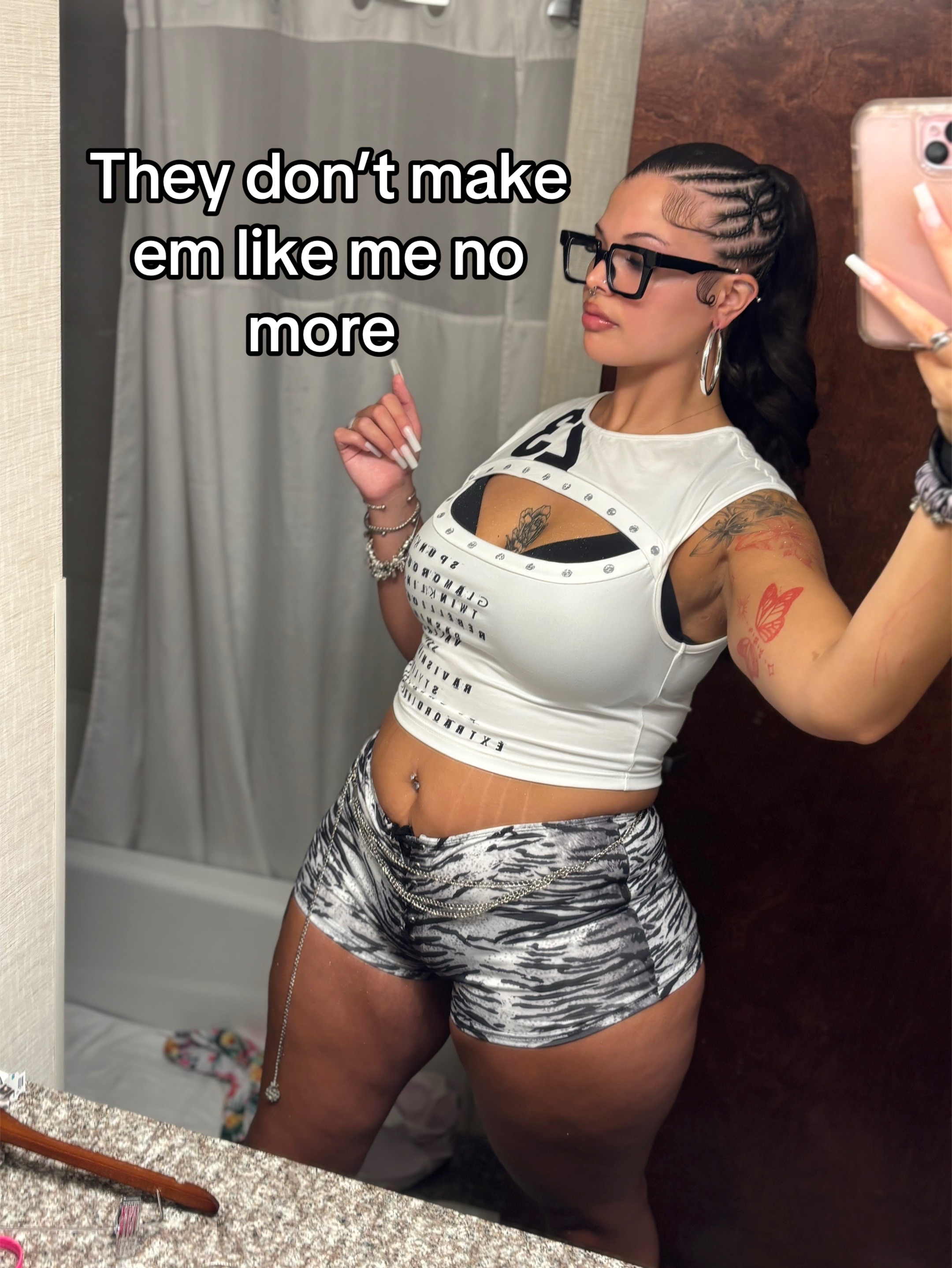 @DatGirlAdrii