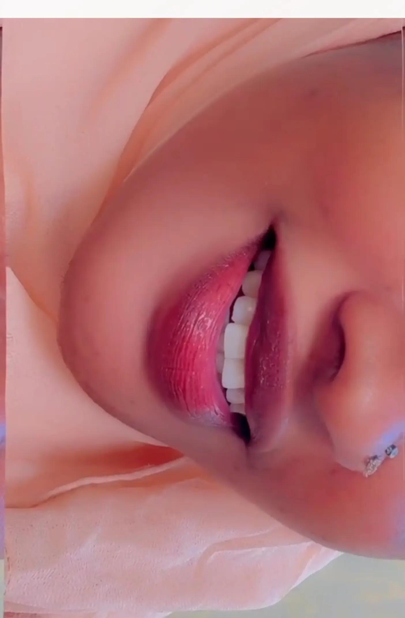 @๐ธ๐
๐๐ญ๐ข๐ฆ๐ jolie
