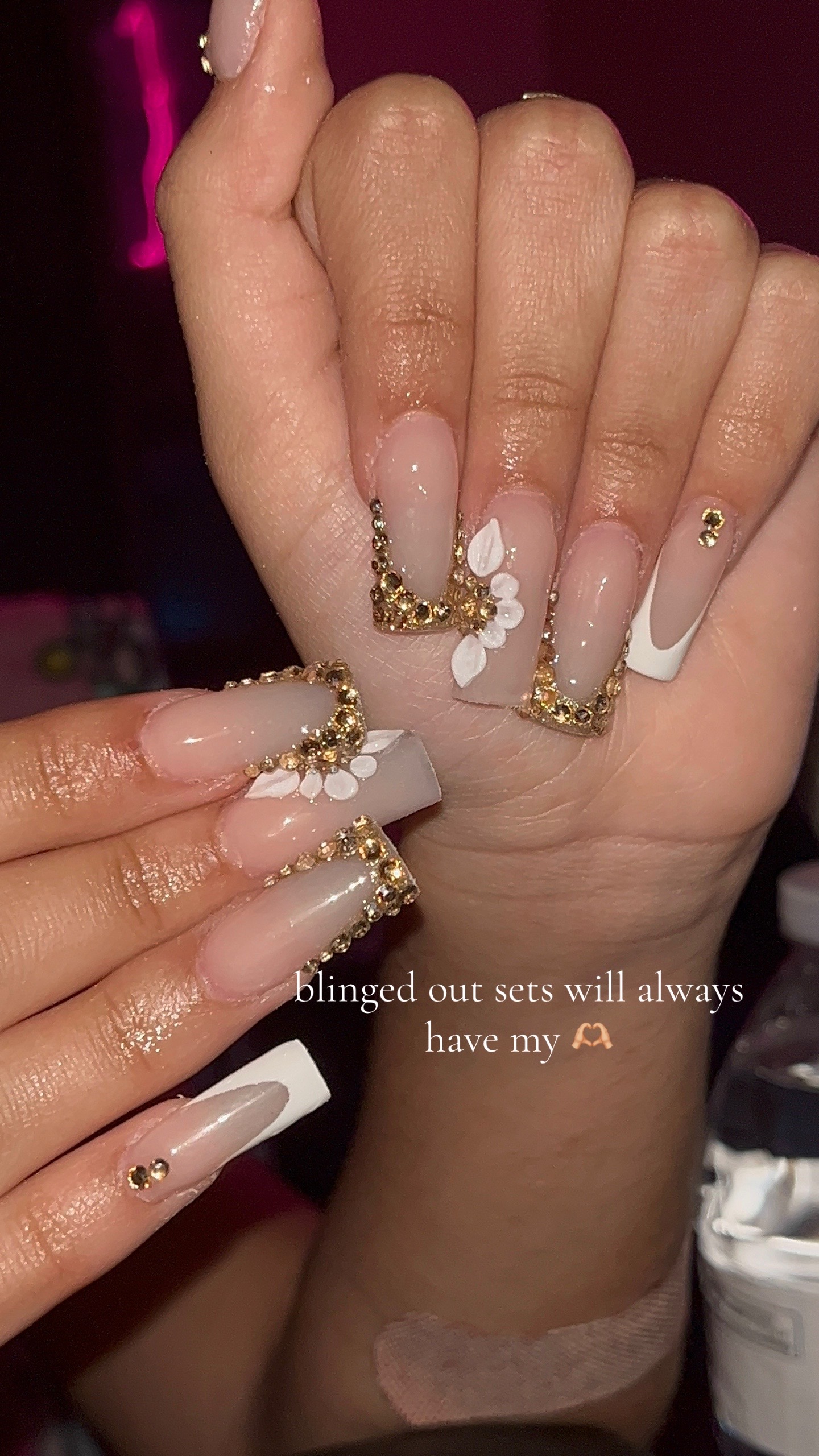 @abii 🌺.
