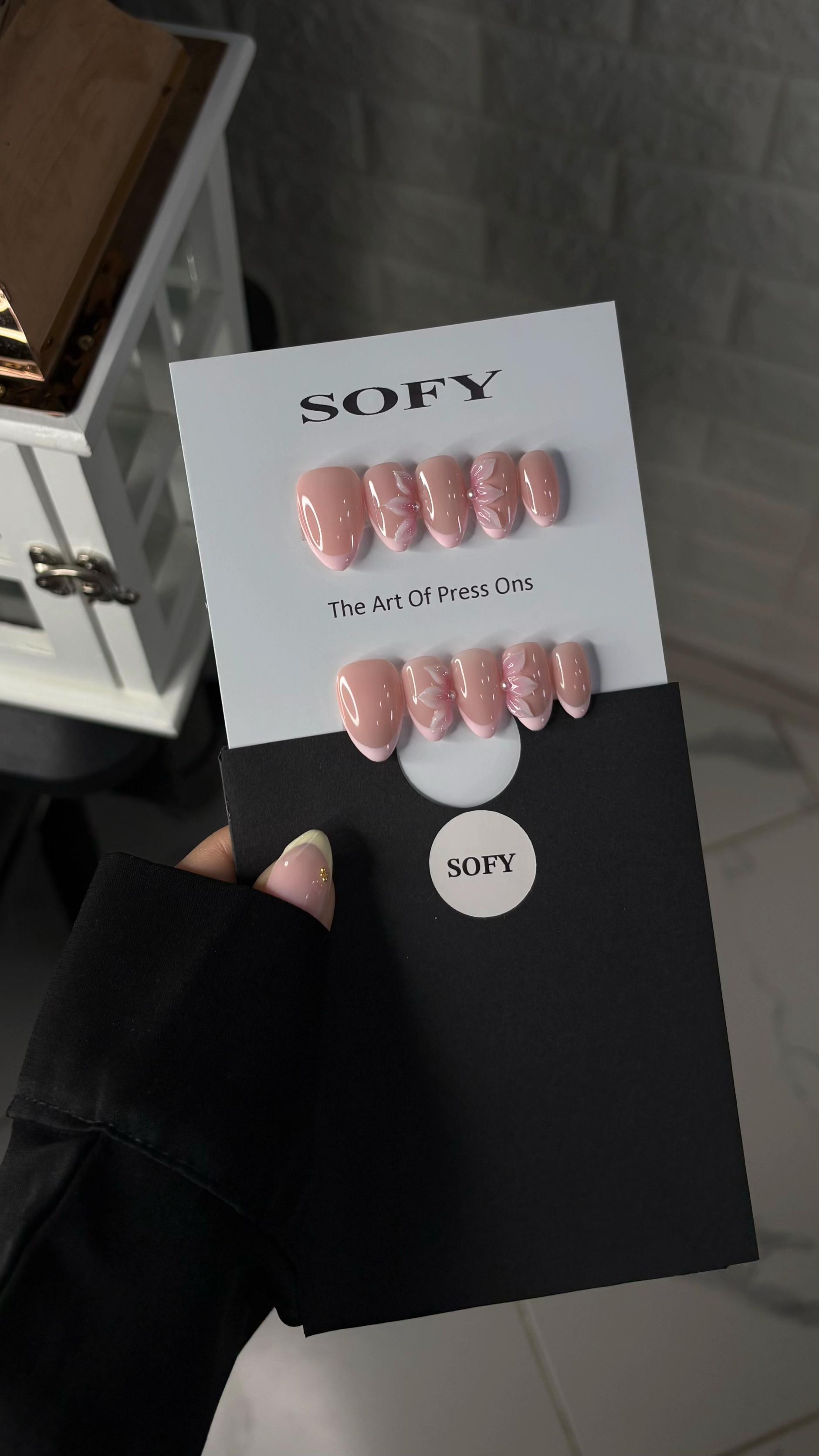 @Sofy_nails_art