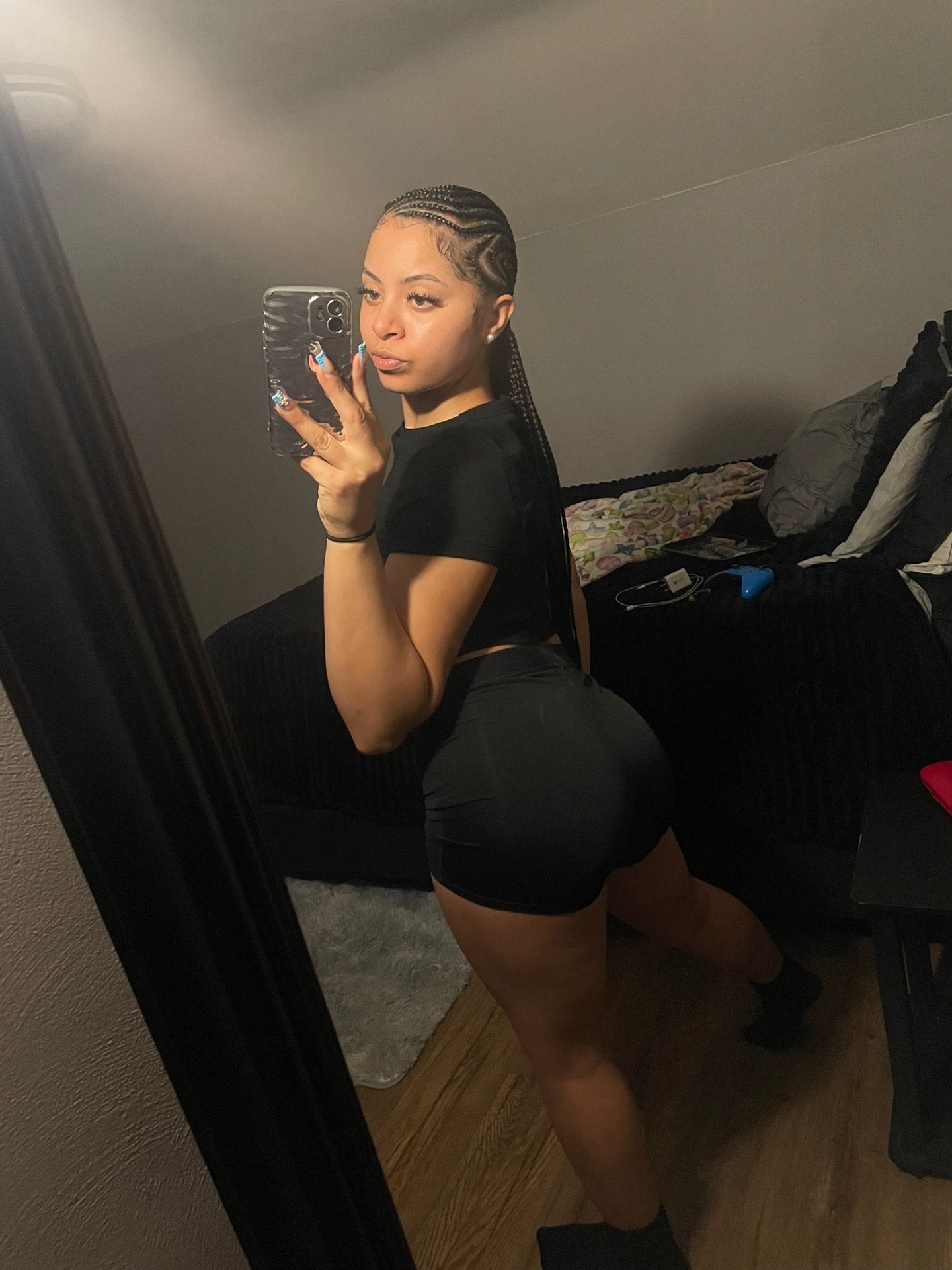 @Desiretierra