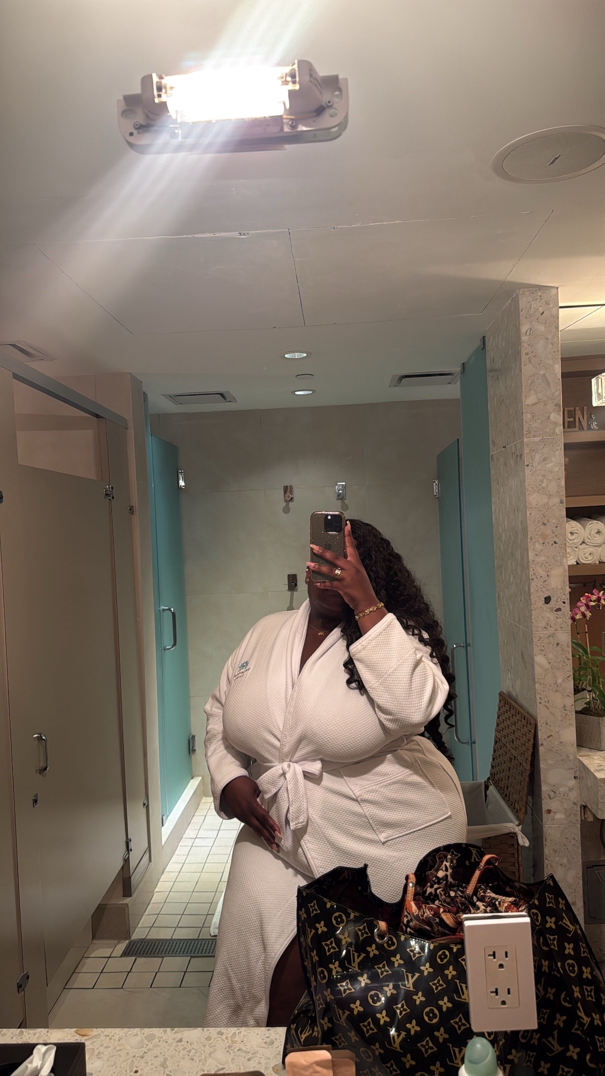 @The Teflon Diva 💋