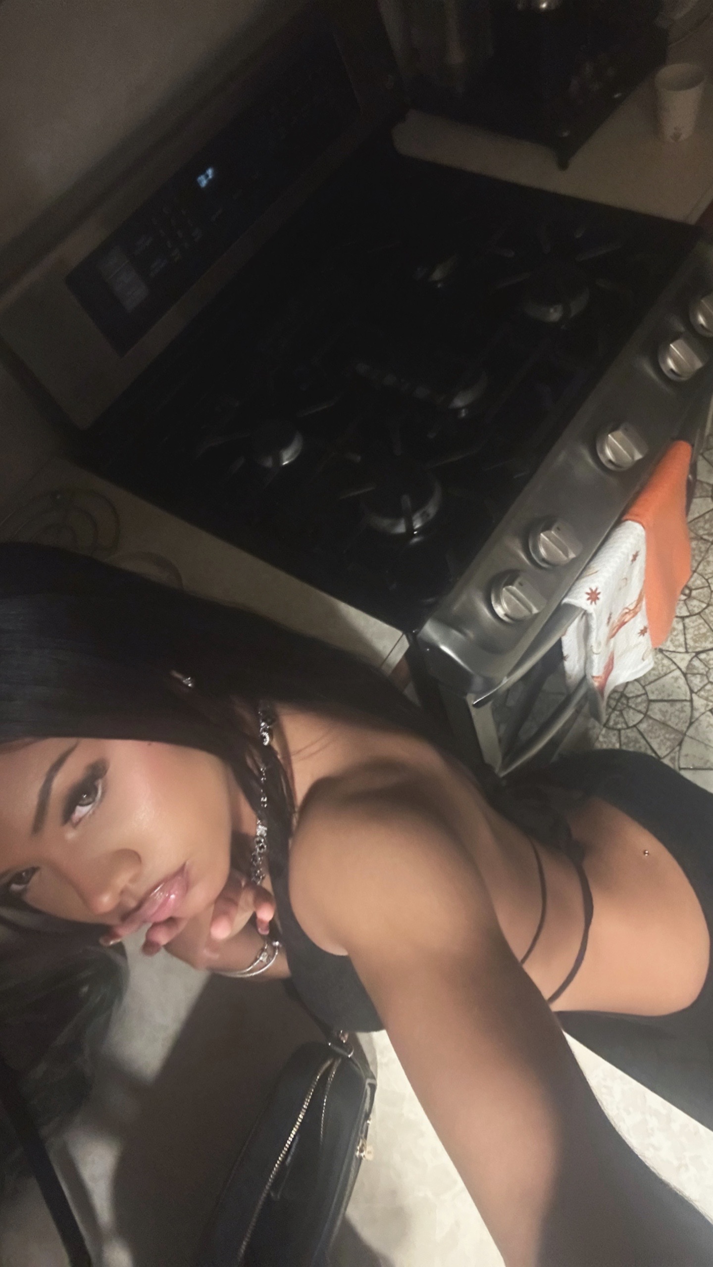 @𝓔𝓵𝔂