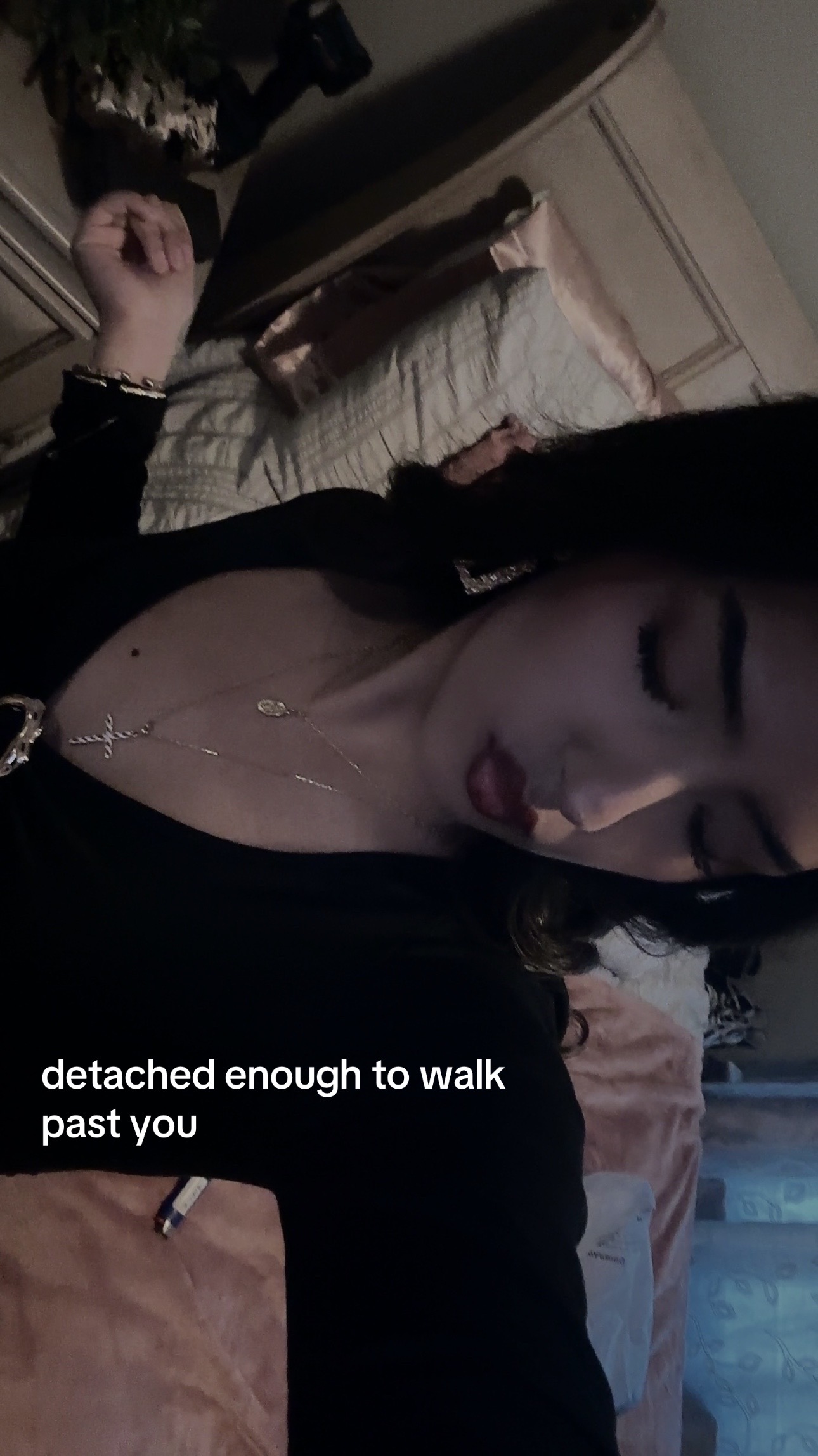 @️