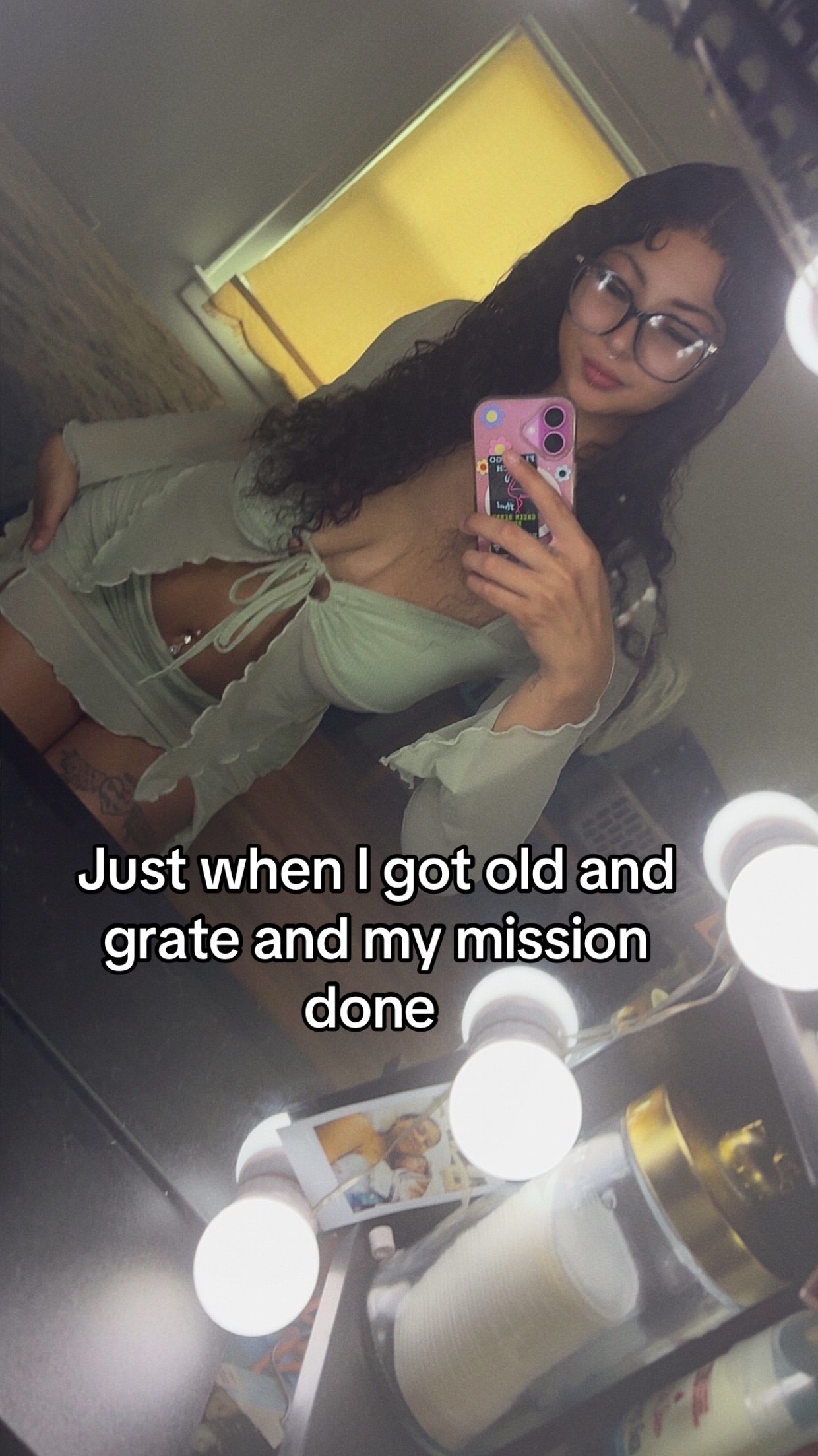 @riley_2hot4u