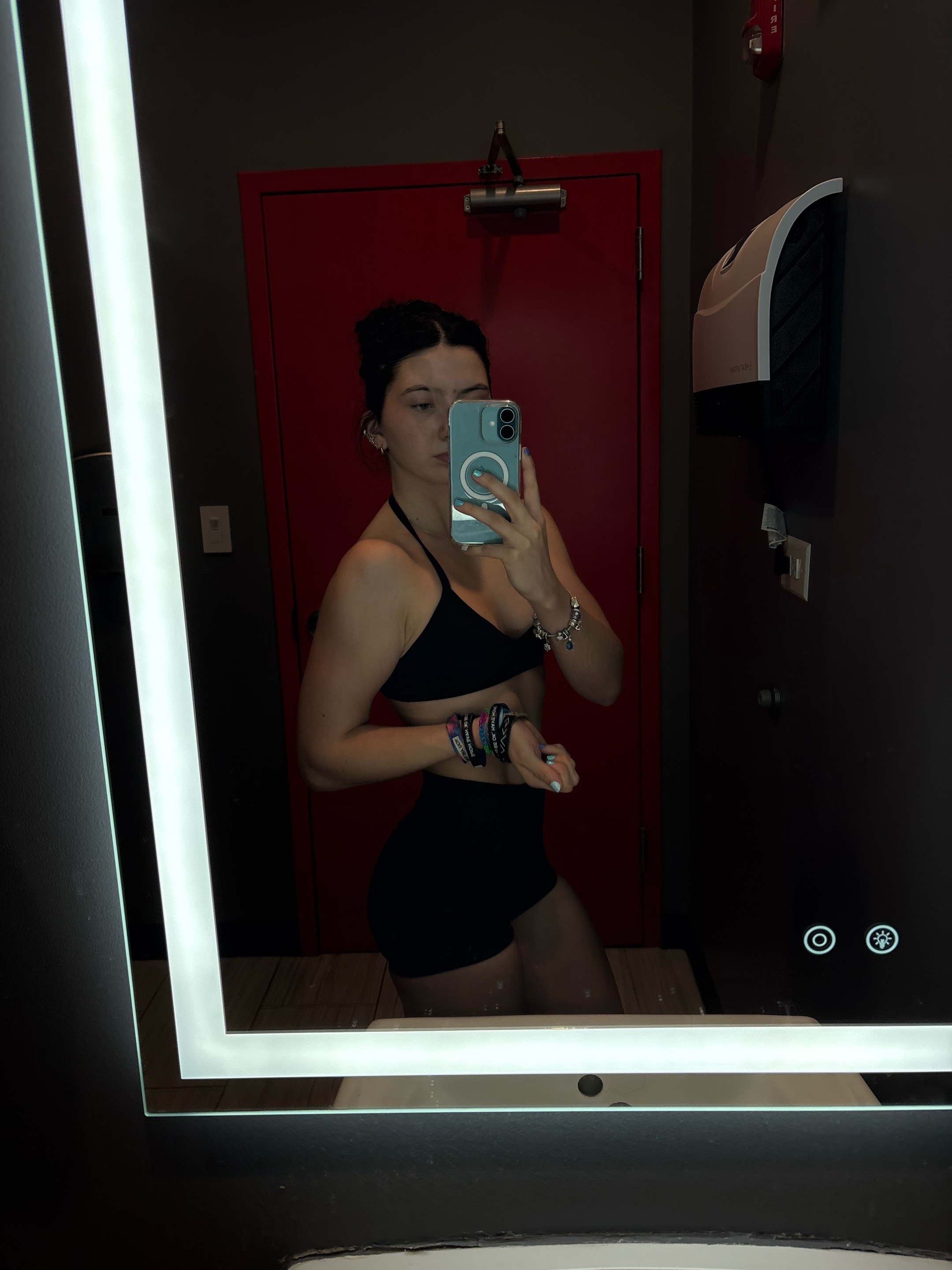 @Jujuonthatbooty