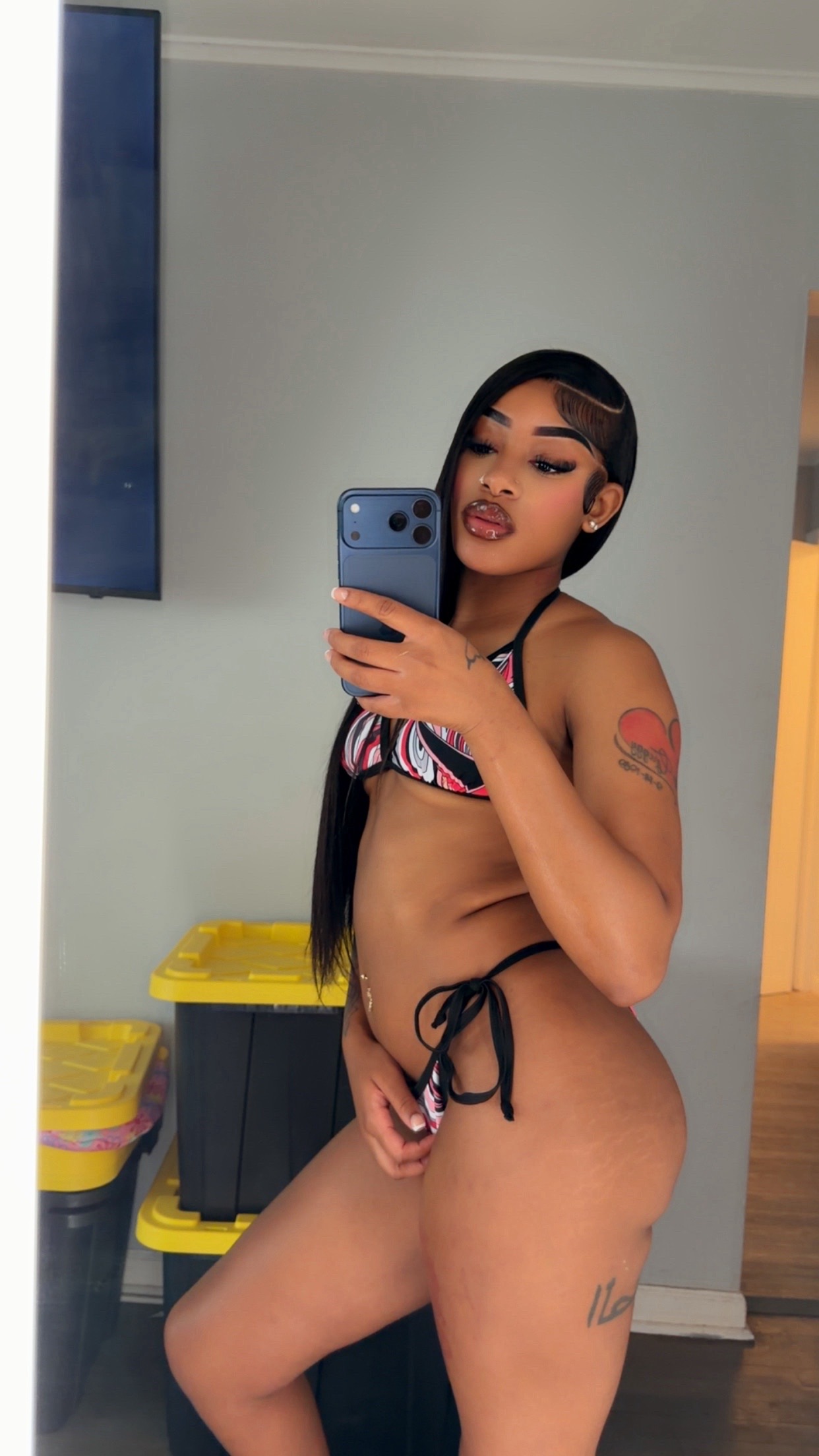 @theonlyniy__