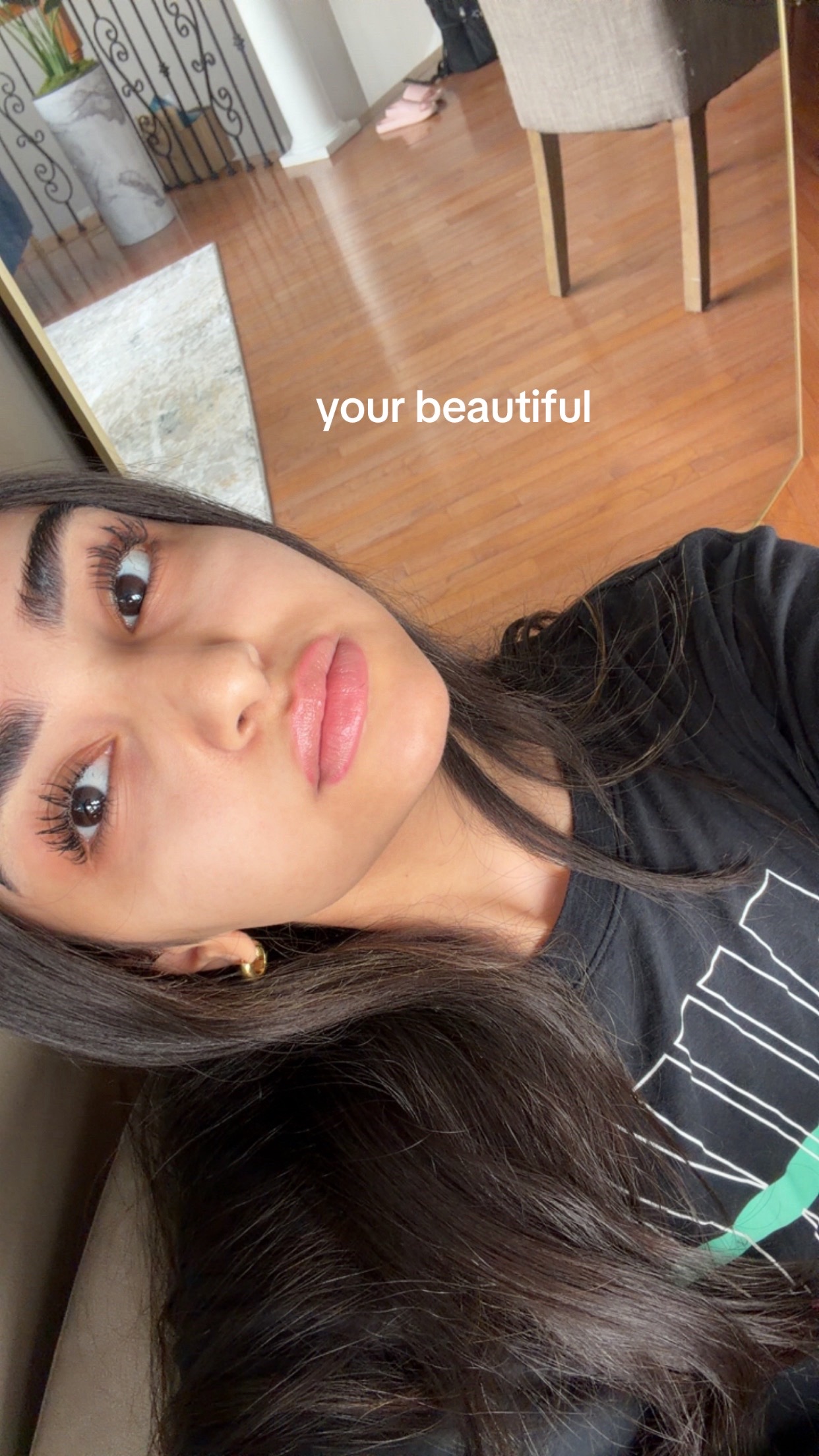 @️
