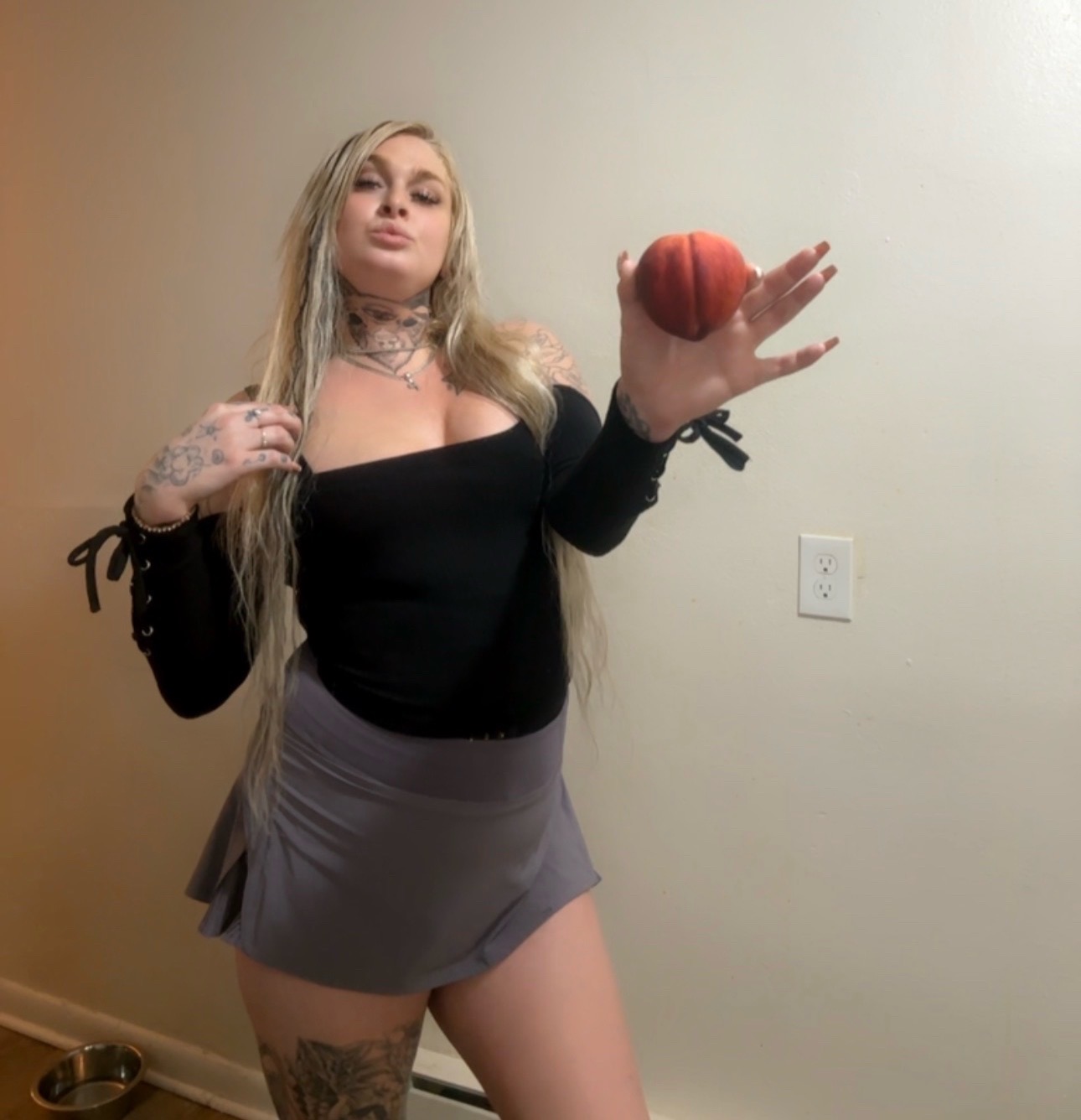 @TS Peaches ๐