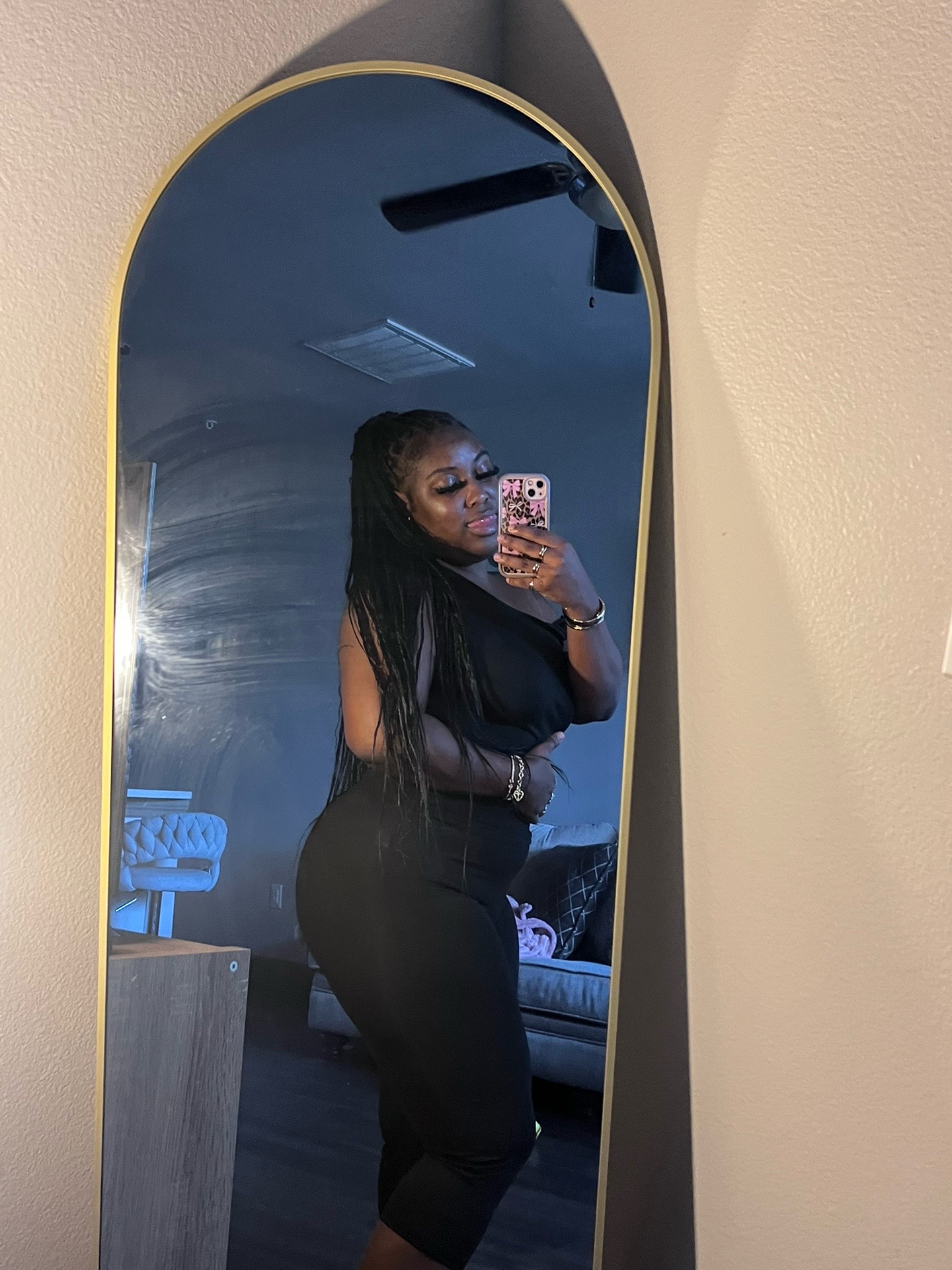 @TyJanae M. 🎀