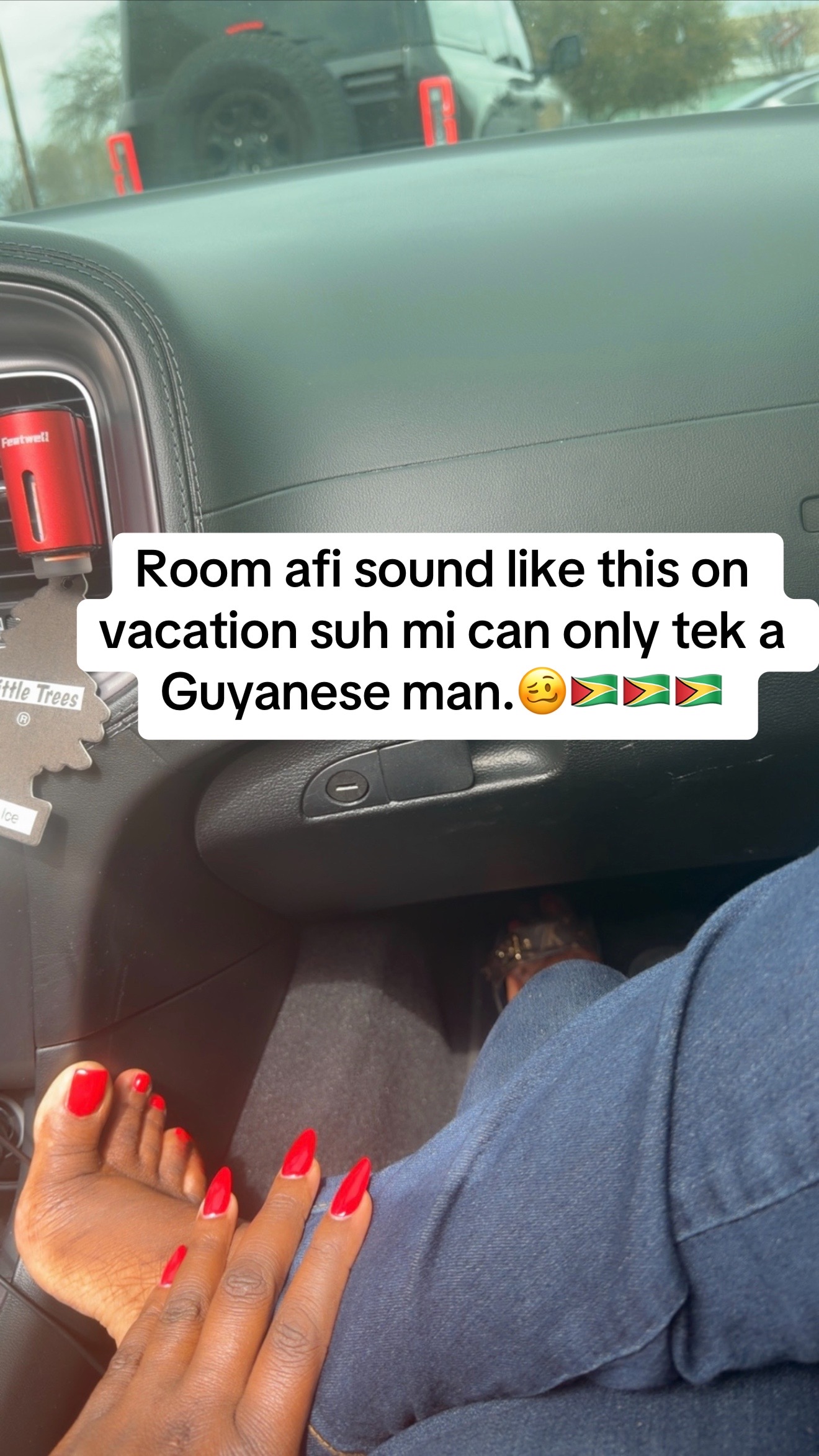 @Island 🏝️ girl breezy🥰