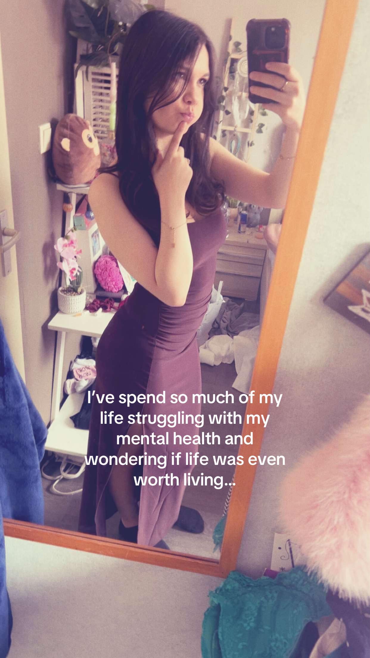@👀