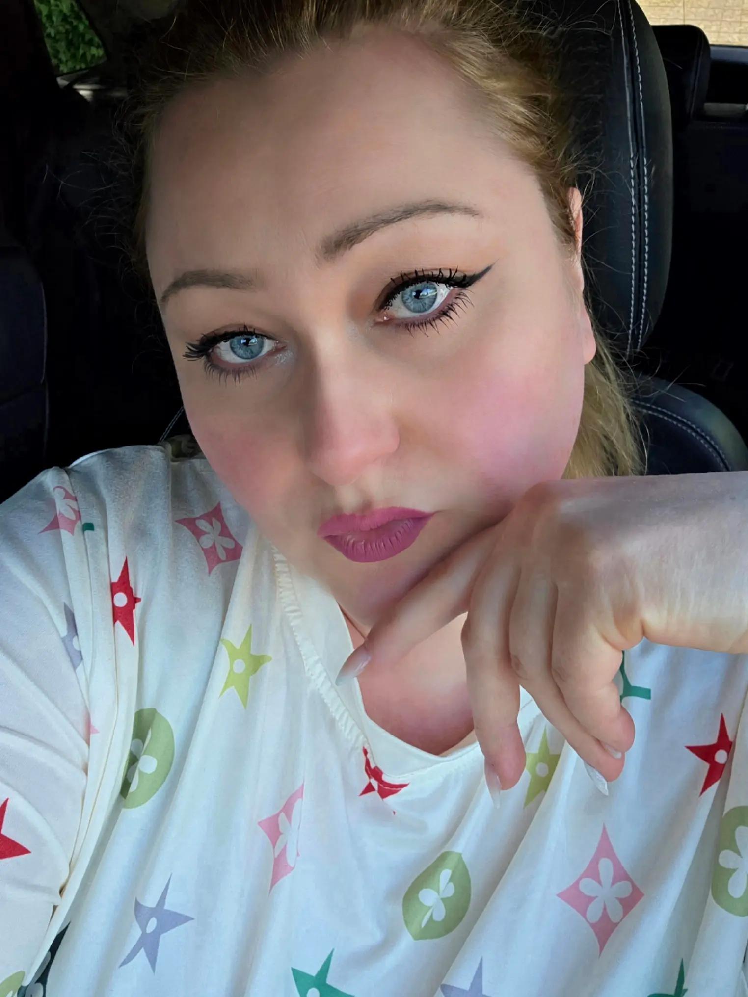 @𝗖𝗮𝗿𝗶𝗻𝗮 🦋✨