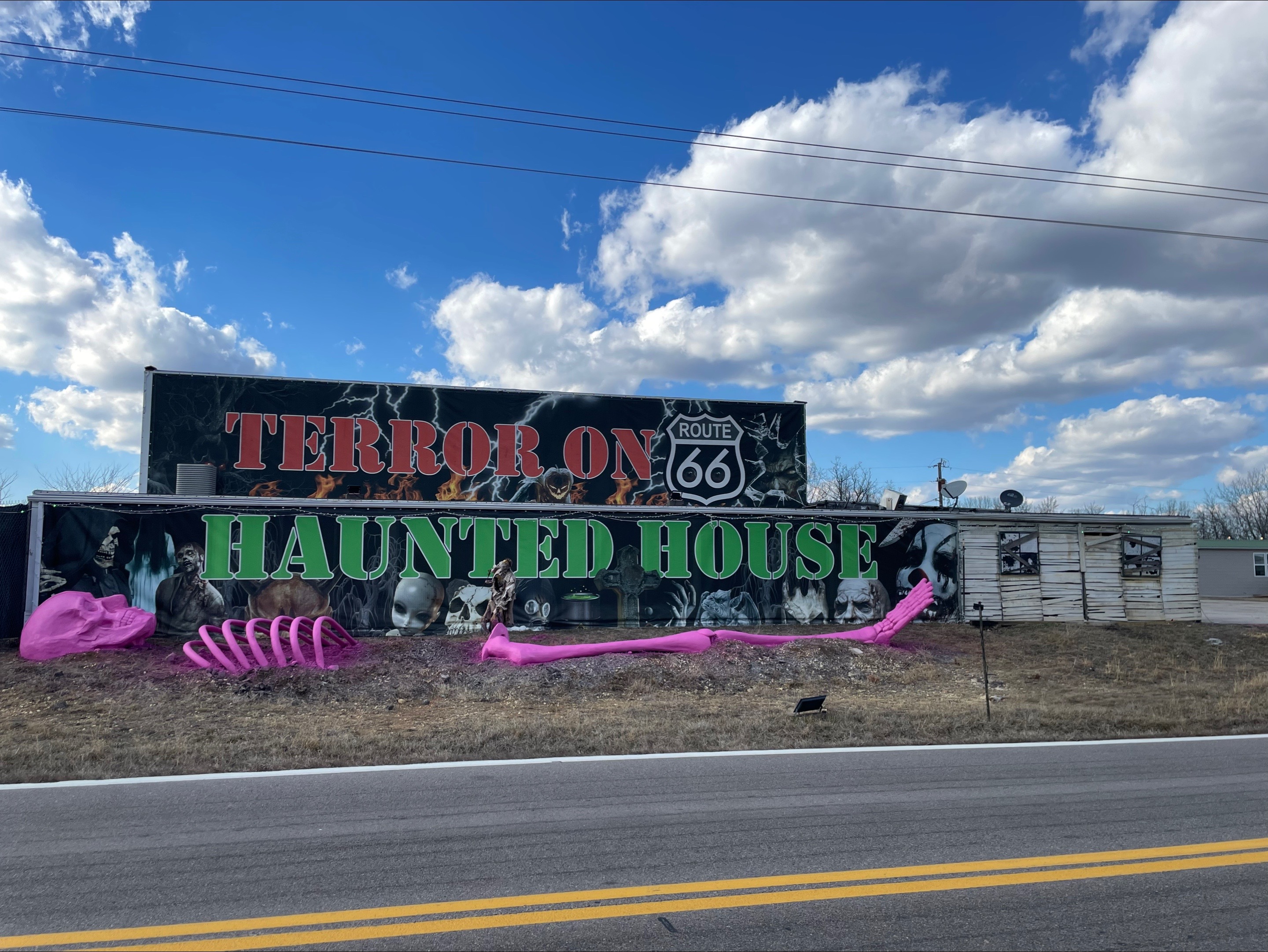 @Terror On Route 66