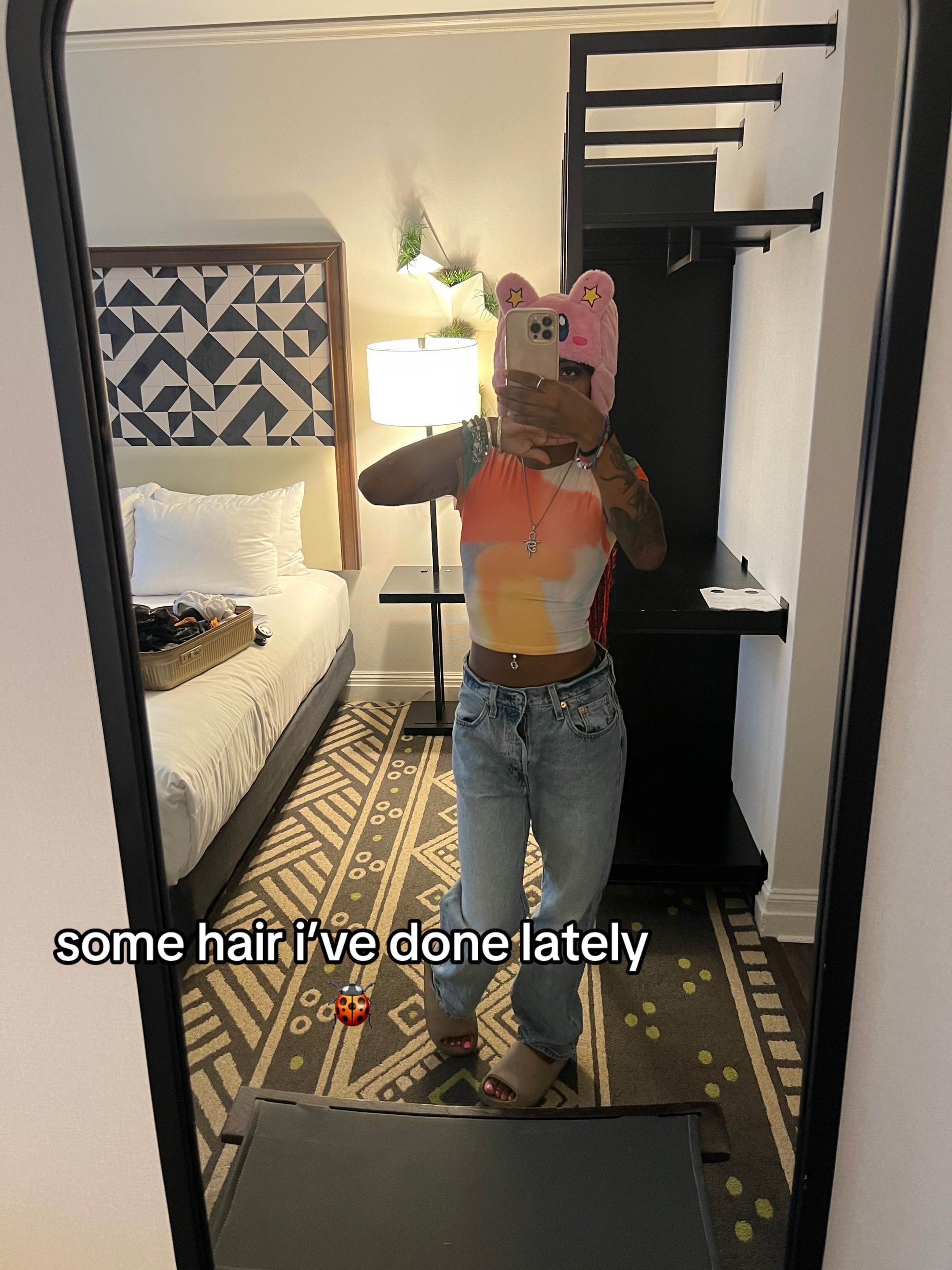 @KURLYWRLD ✶