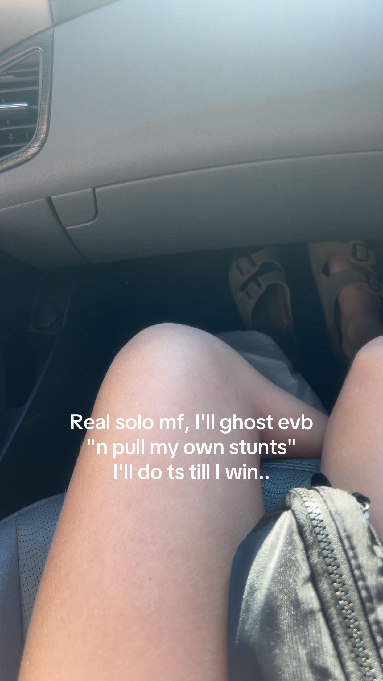 @¥