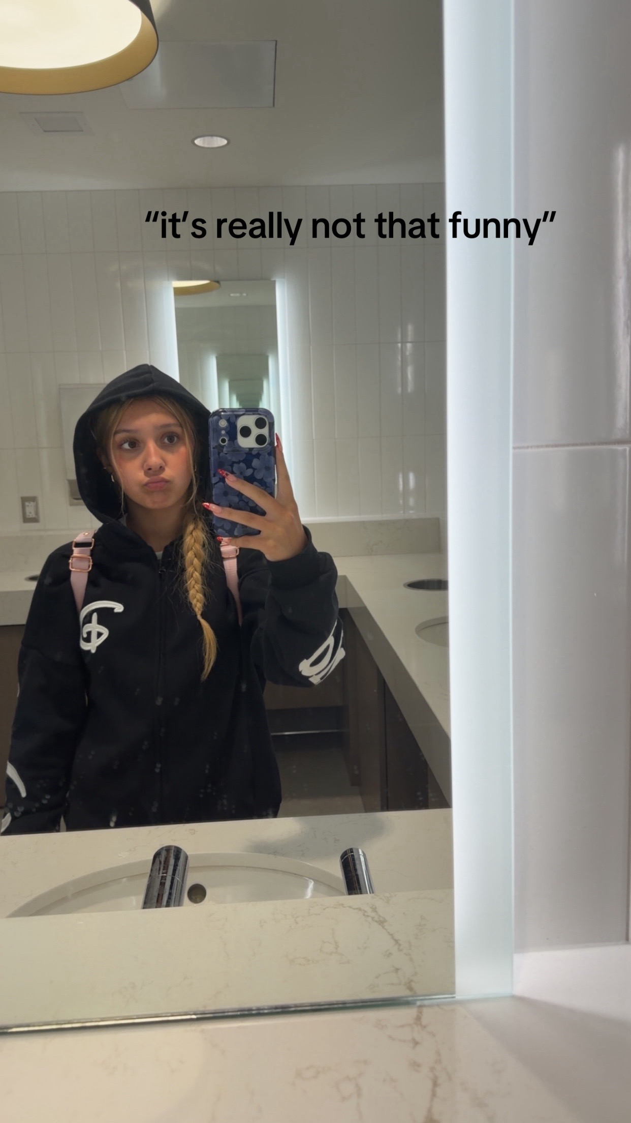 @✌️
