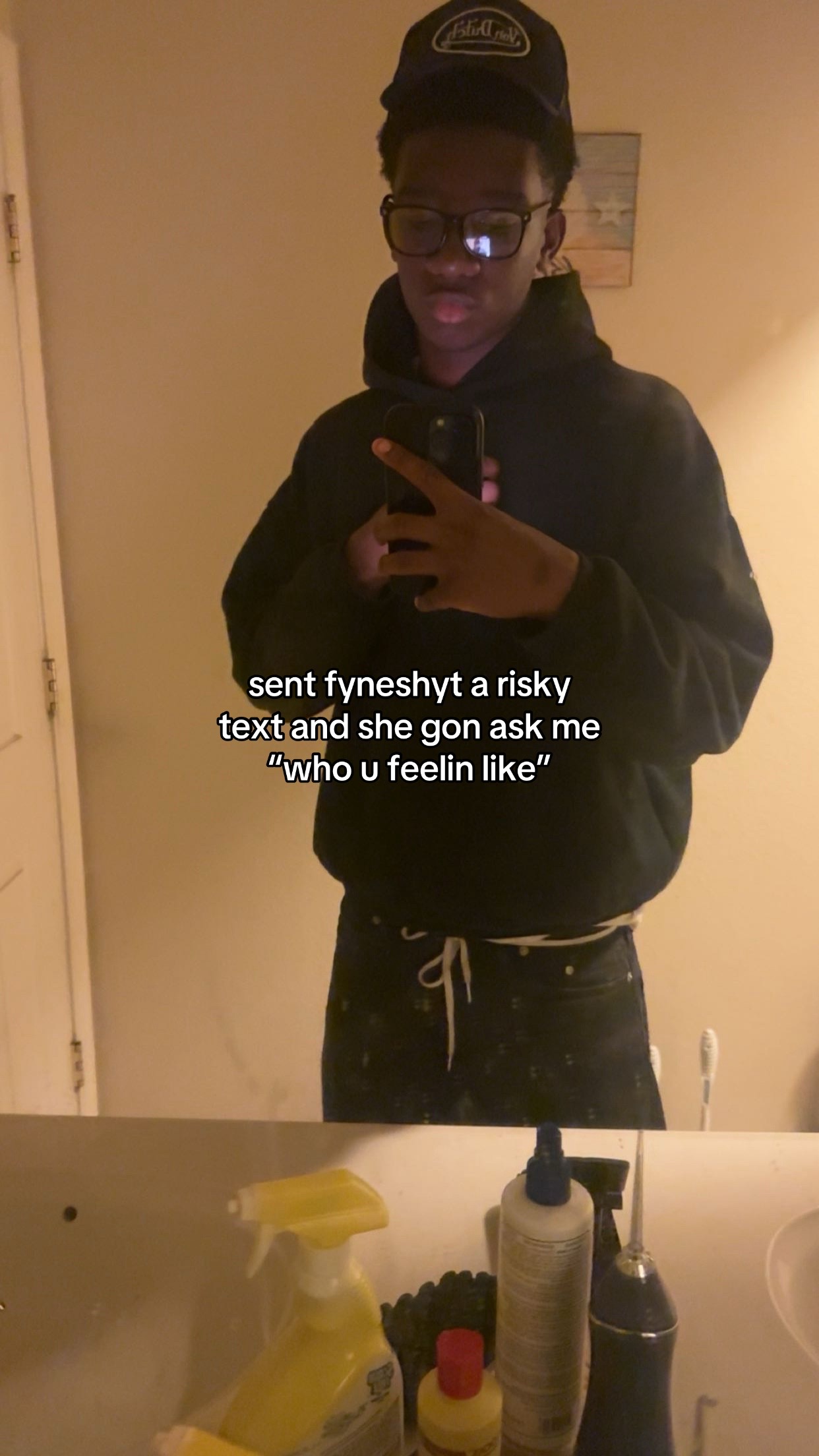 @️