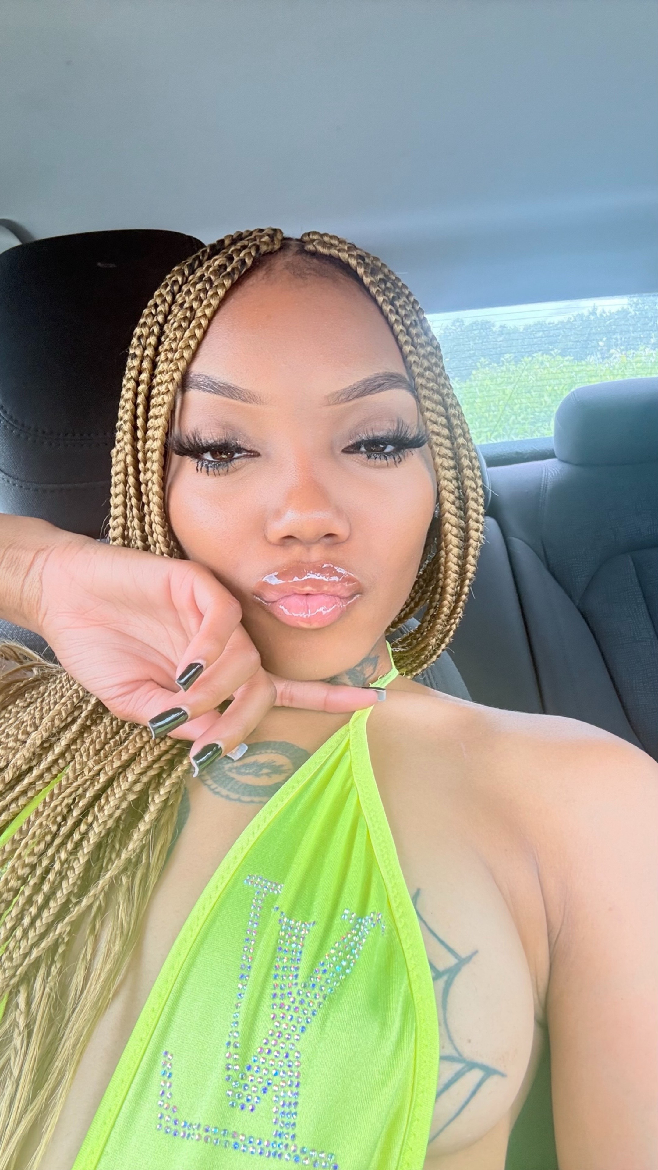 @MERCEDEEZ
