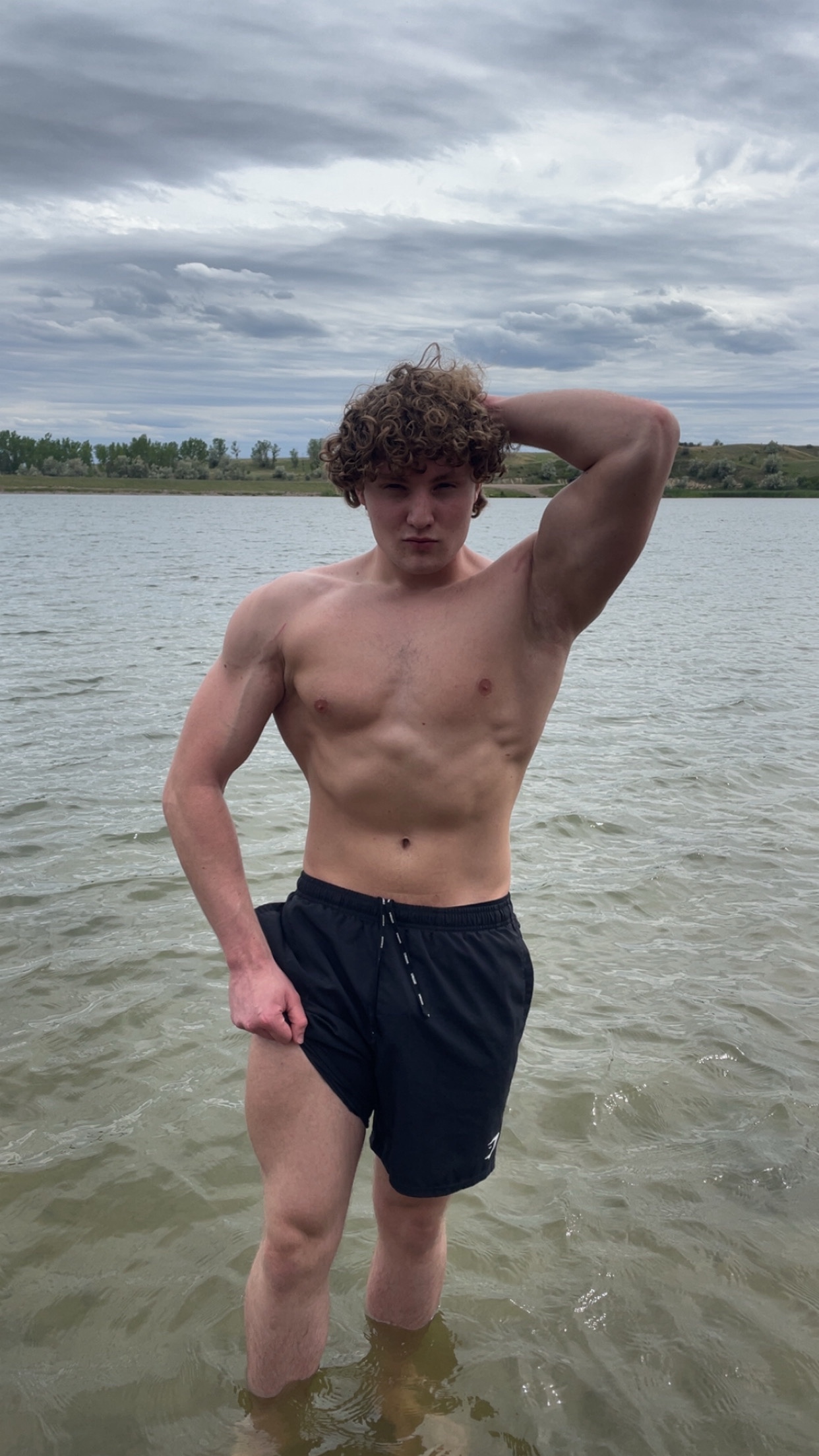 @aaroncombel855