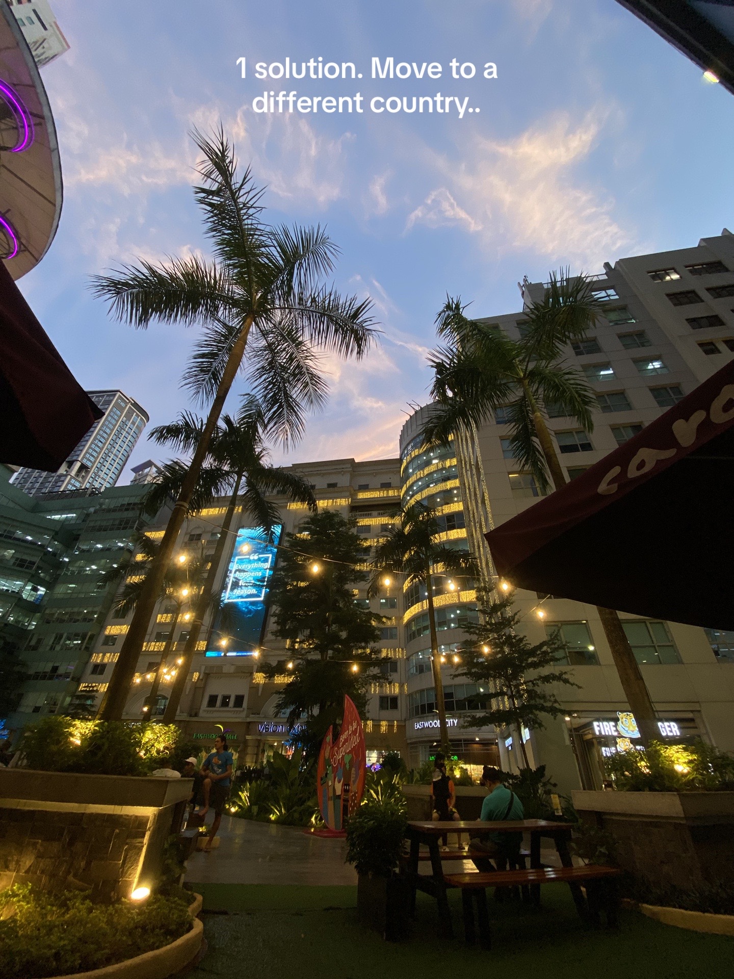 @court ᥫ᭡