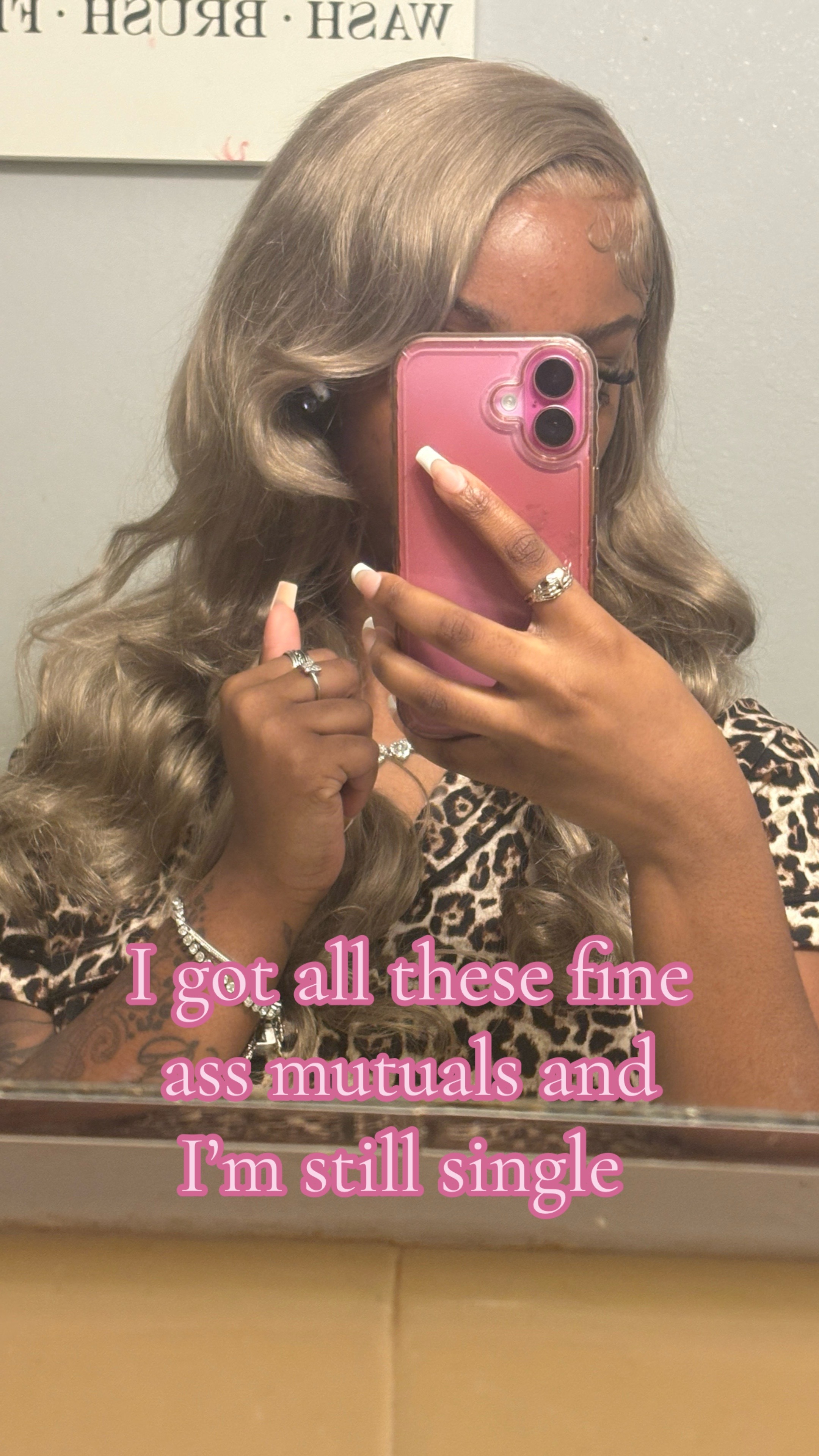 @★
