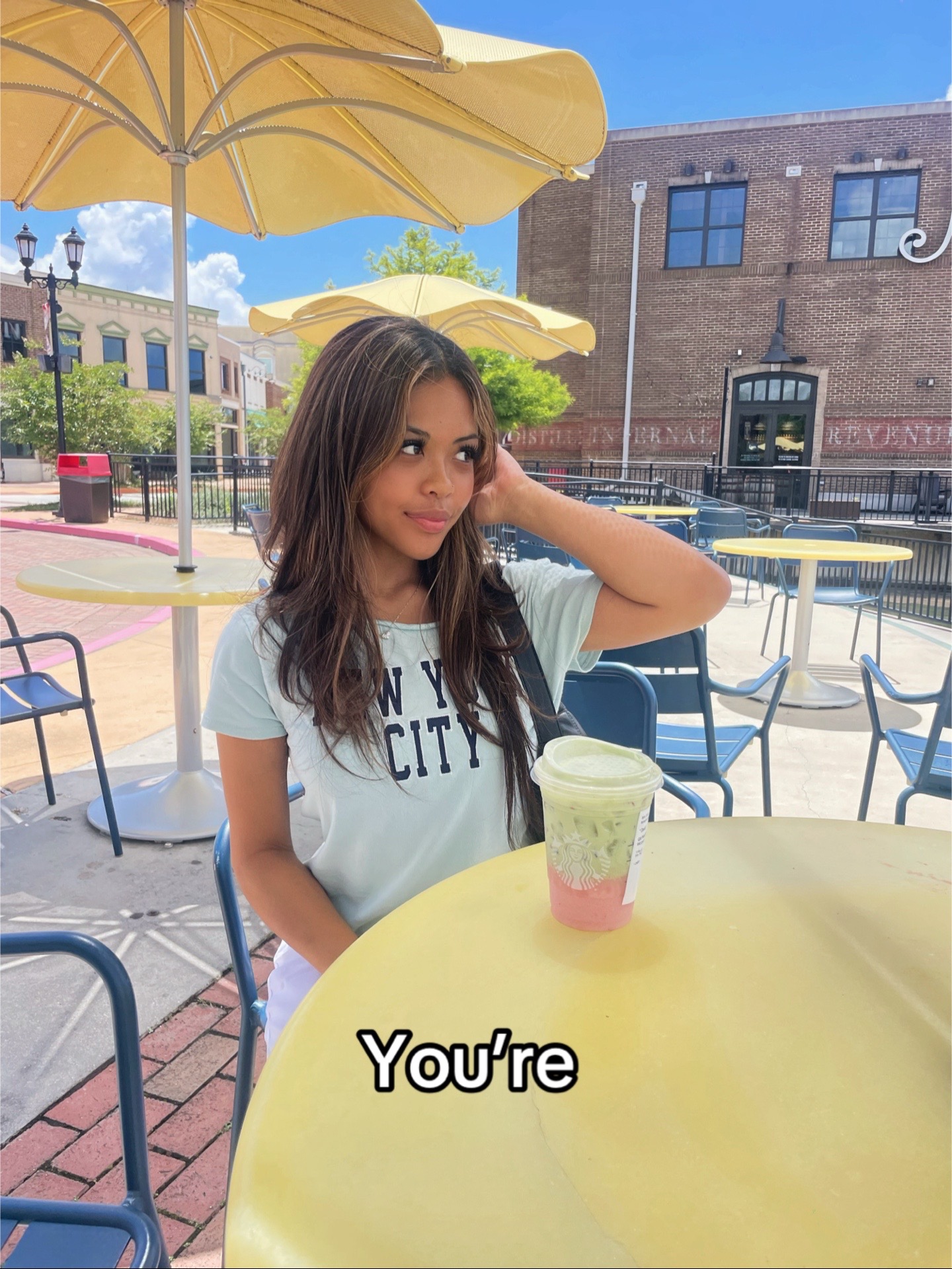 @chloee