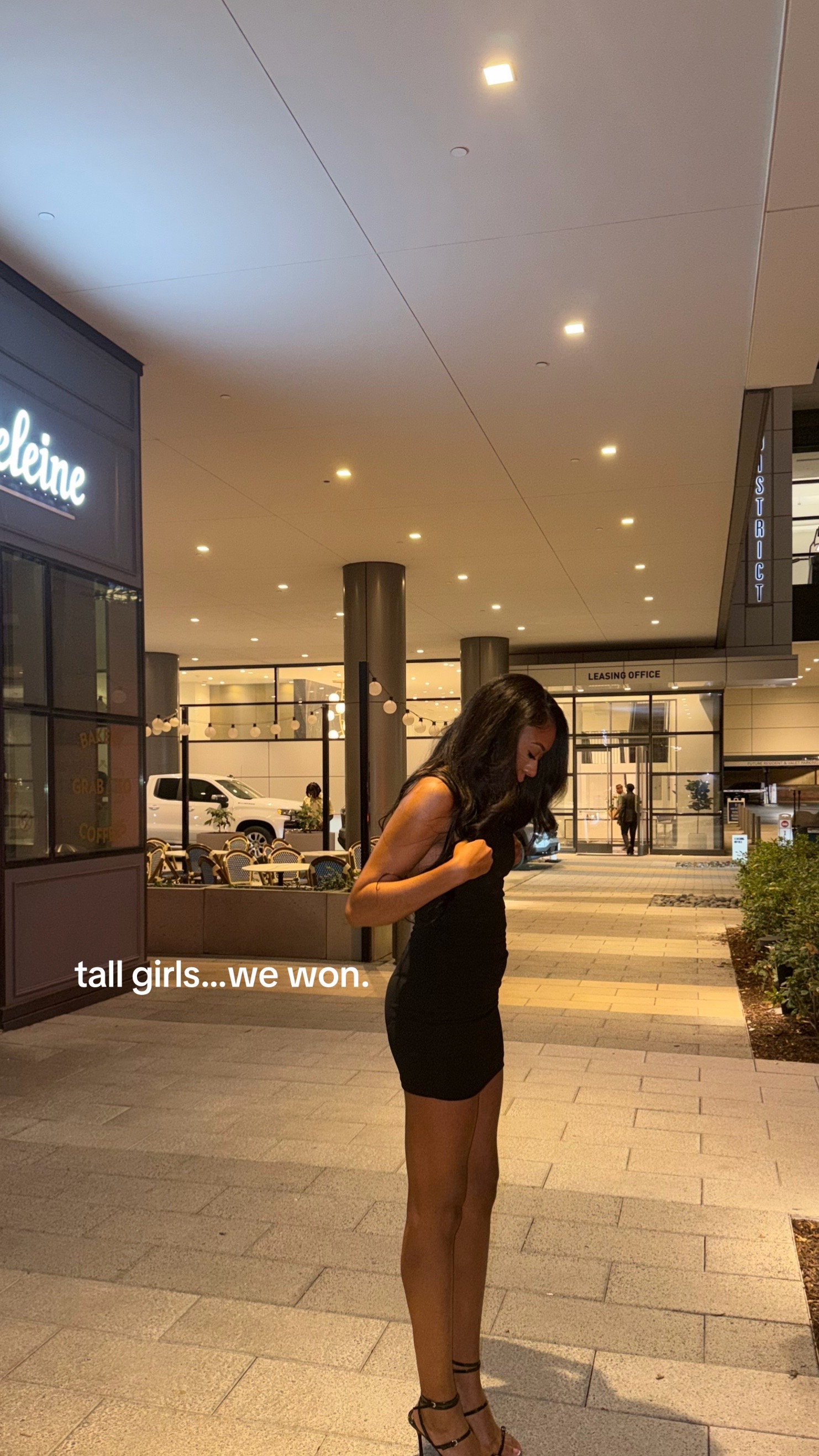 @kaylalinee