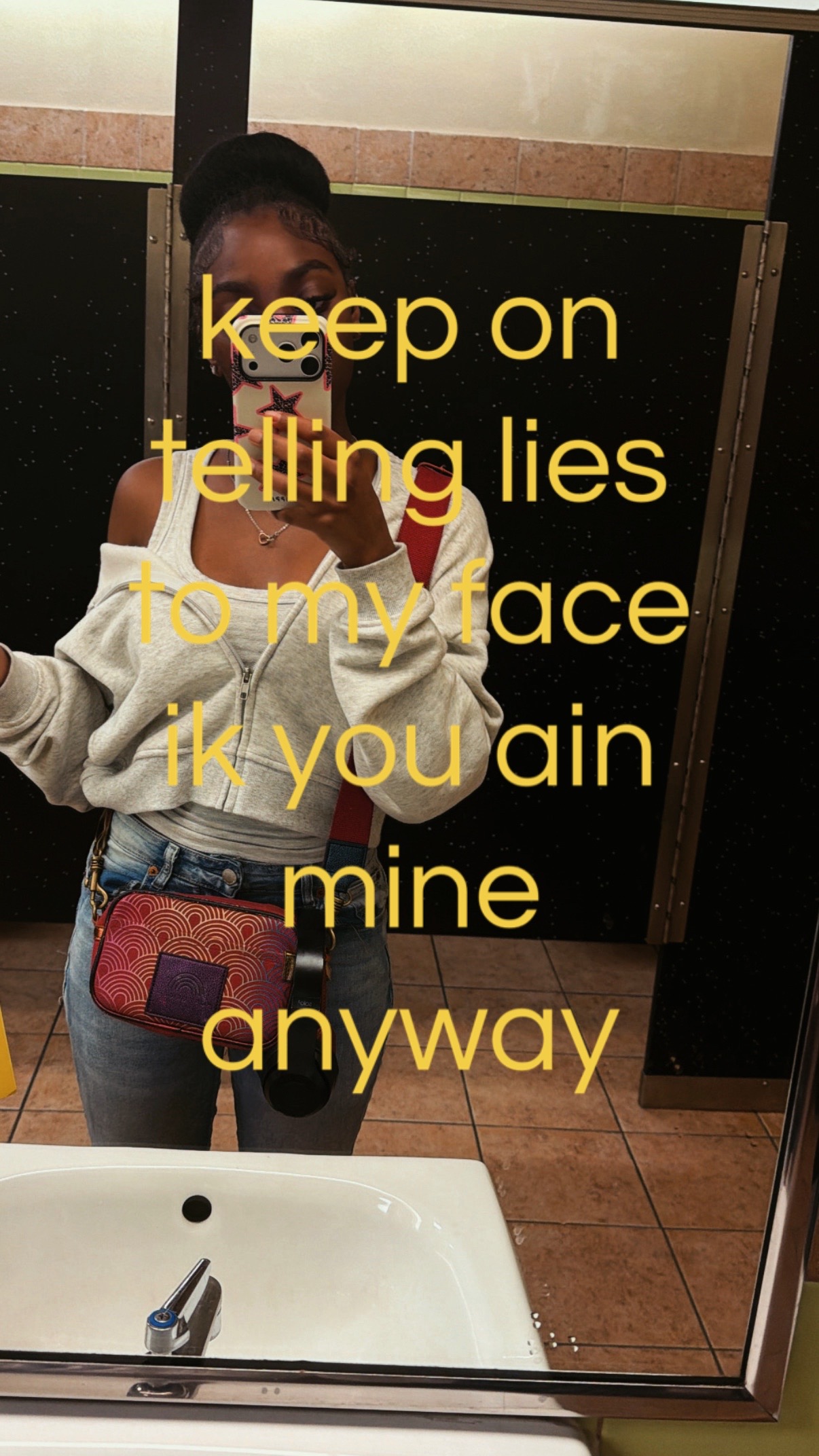 @👩🏽&zwj;❤️&zwj;💋&zwj;👩🏽