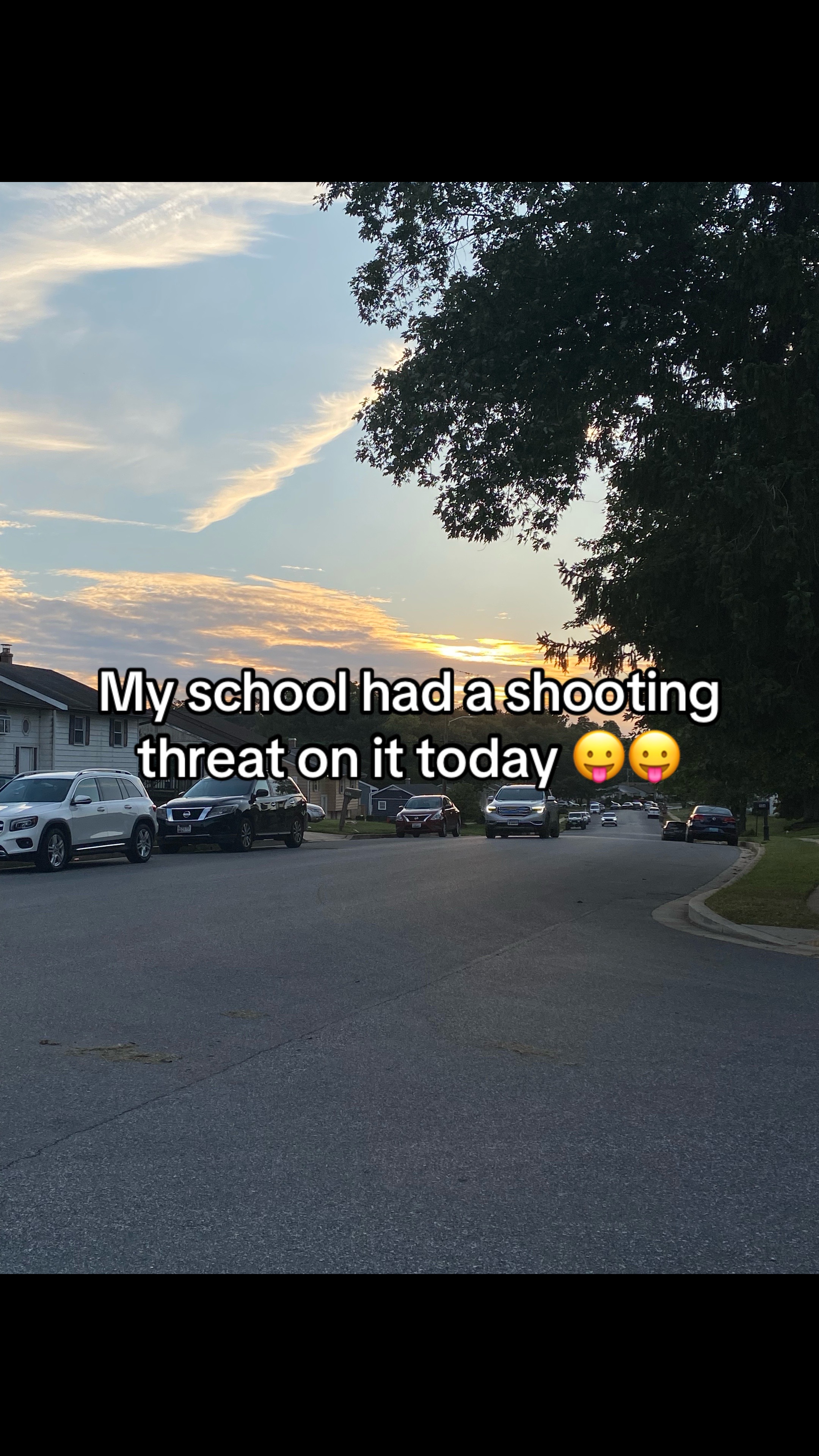 @🎧